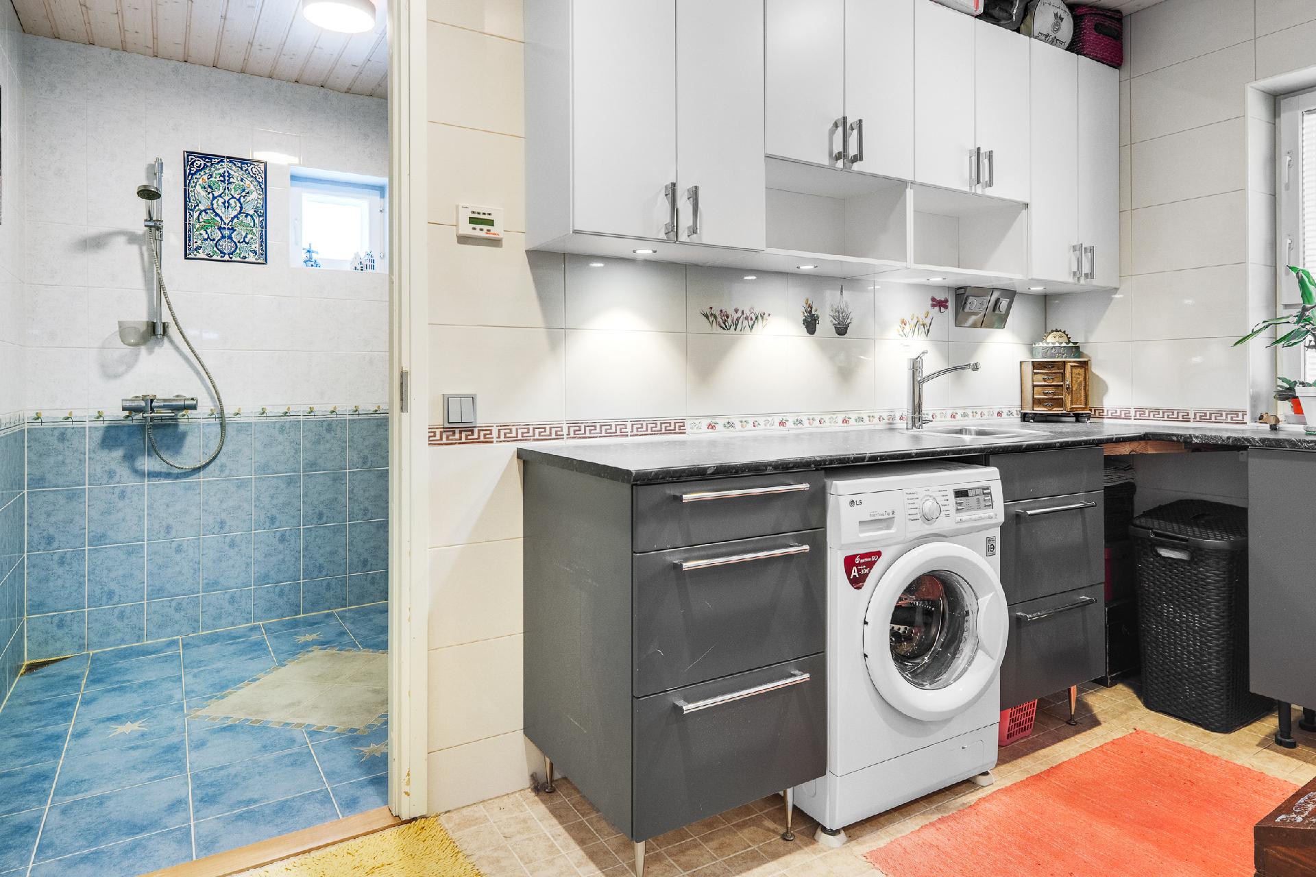 Valakkatie 10, Tapaninvainio, Helsinki