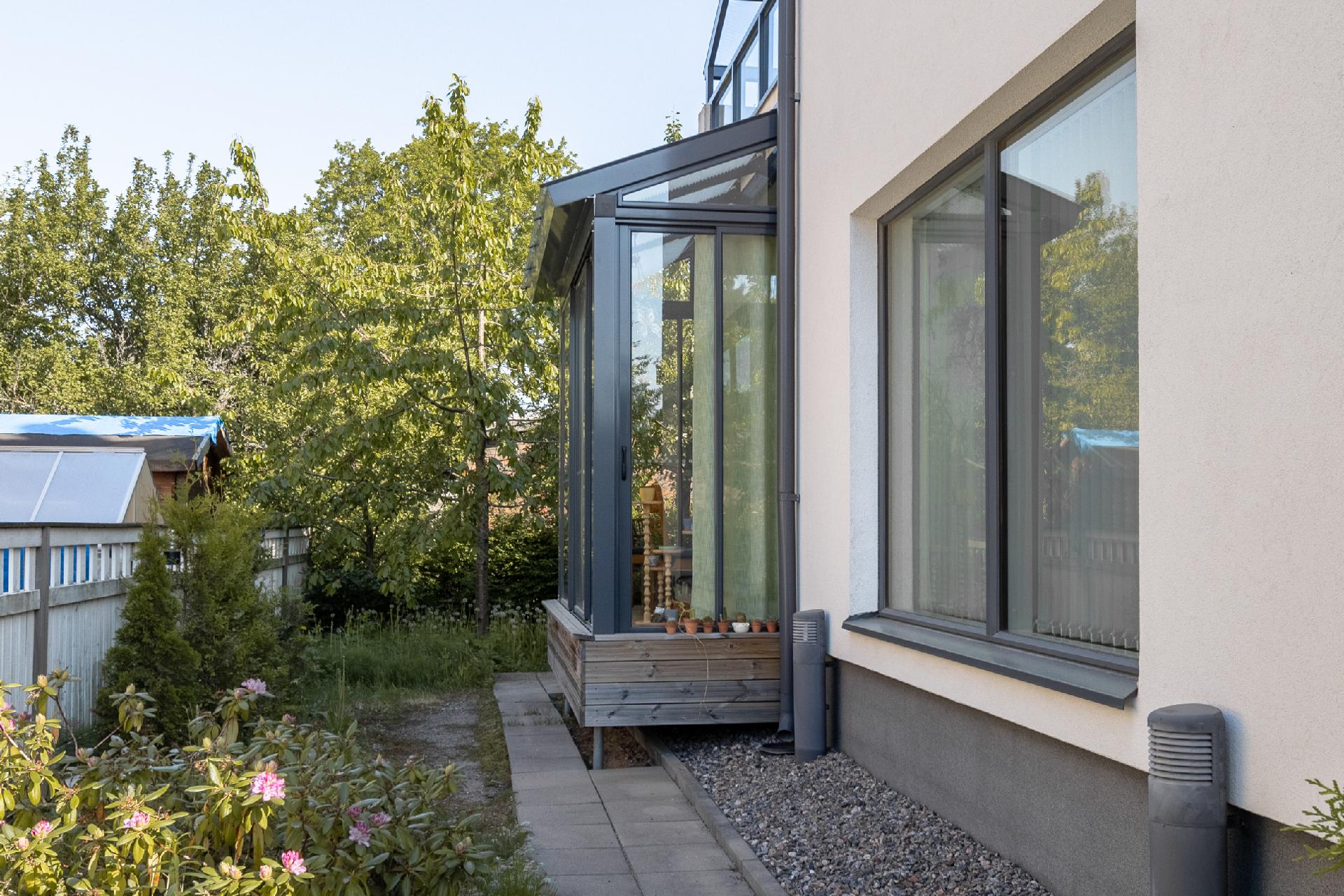 Valakkatie 10, Tapaninvainio, Helsinki