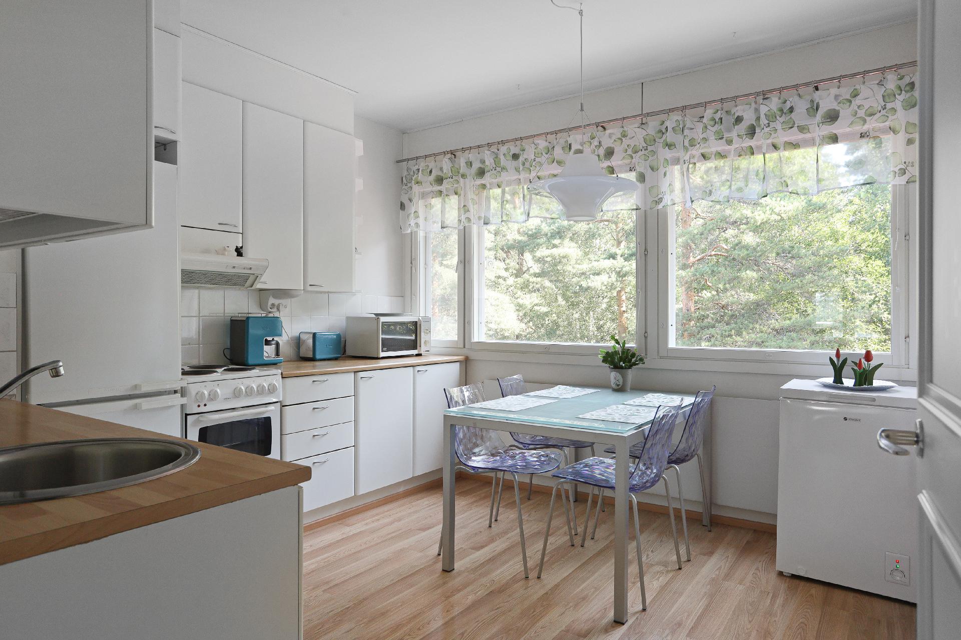 Pääportinraitti 4, Kasarminmäki, Kouvola