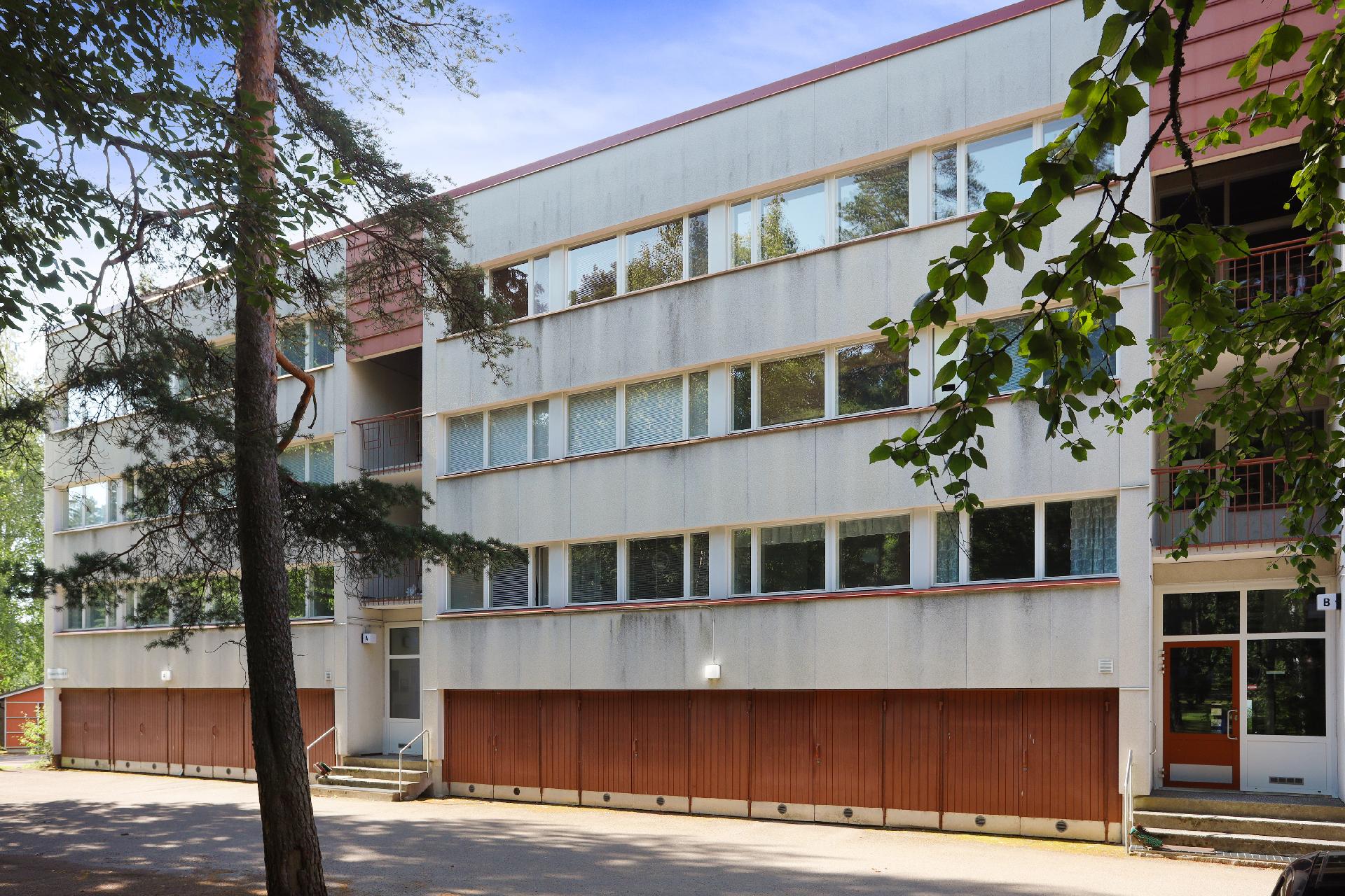 Pääportinraitti 4, Kasarminmäki, Kouvola