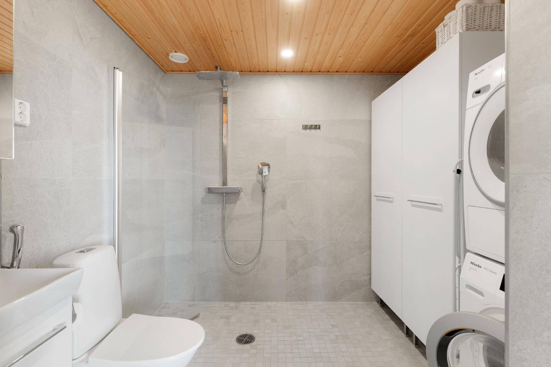 Talvikkitie 7, Tikkurila, Vantaa