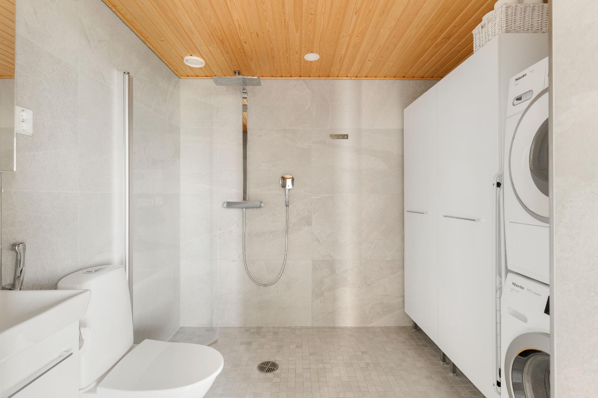 Talvikkitie 7, Tikkurila, Vantaa