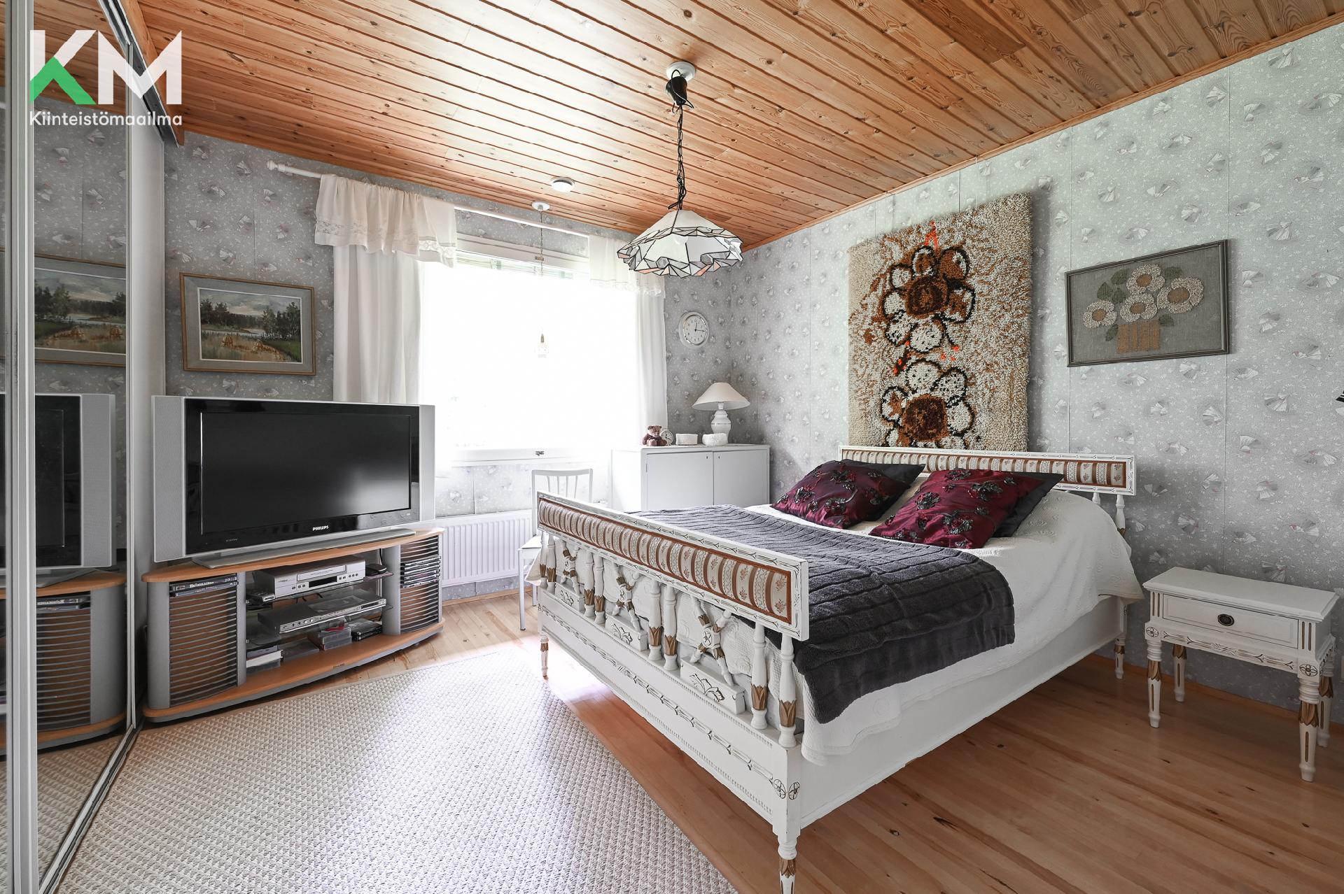 Rinkitie 6, Kaistila, Kurikka