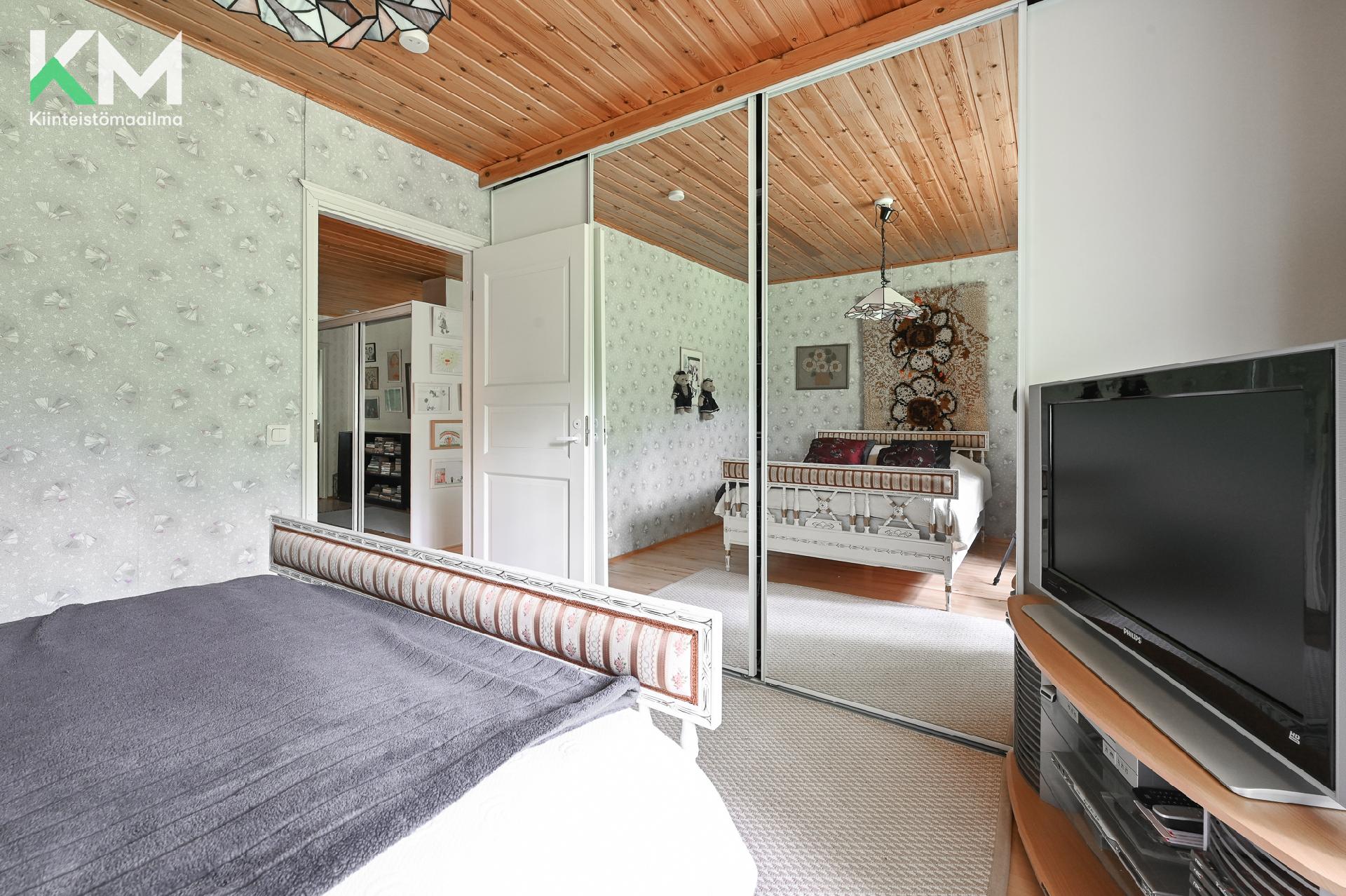 Rinkitie 6, Kaistila, Kurikka