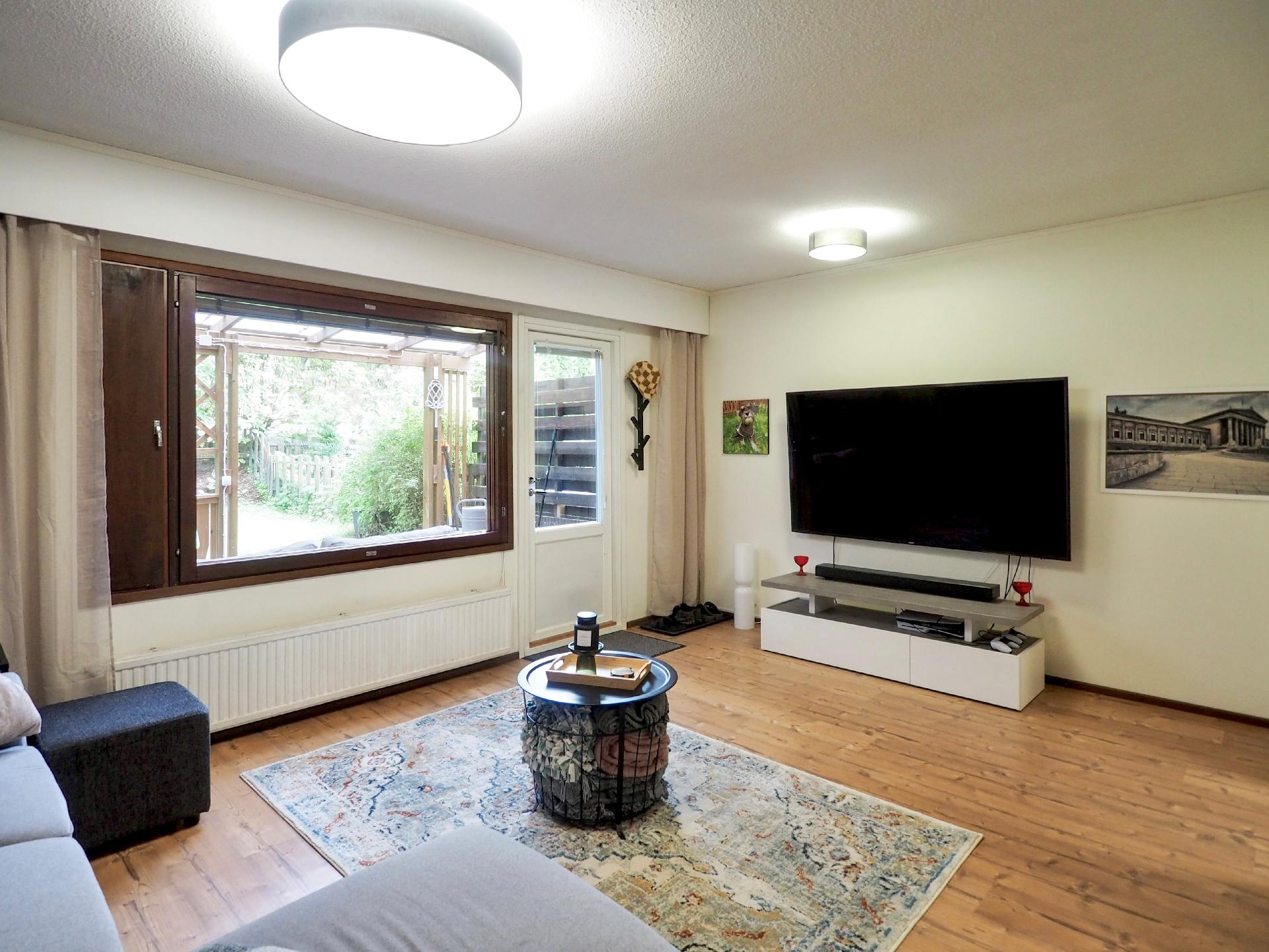 Hirventie 1, Loimalahti, Hämeenlinna