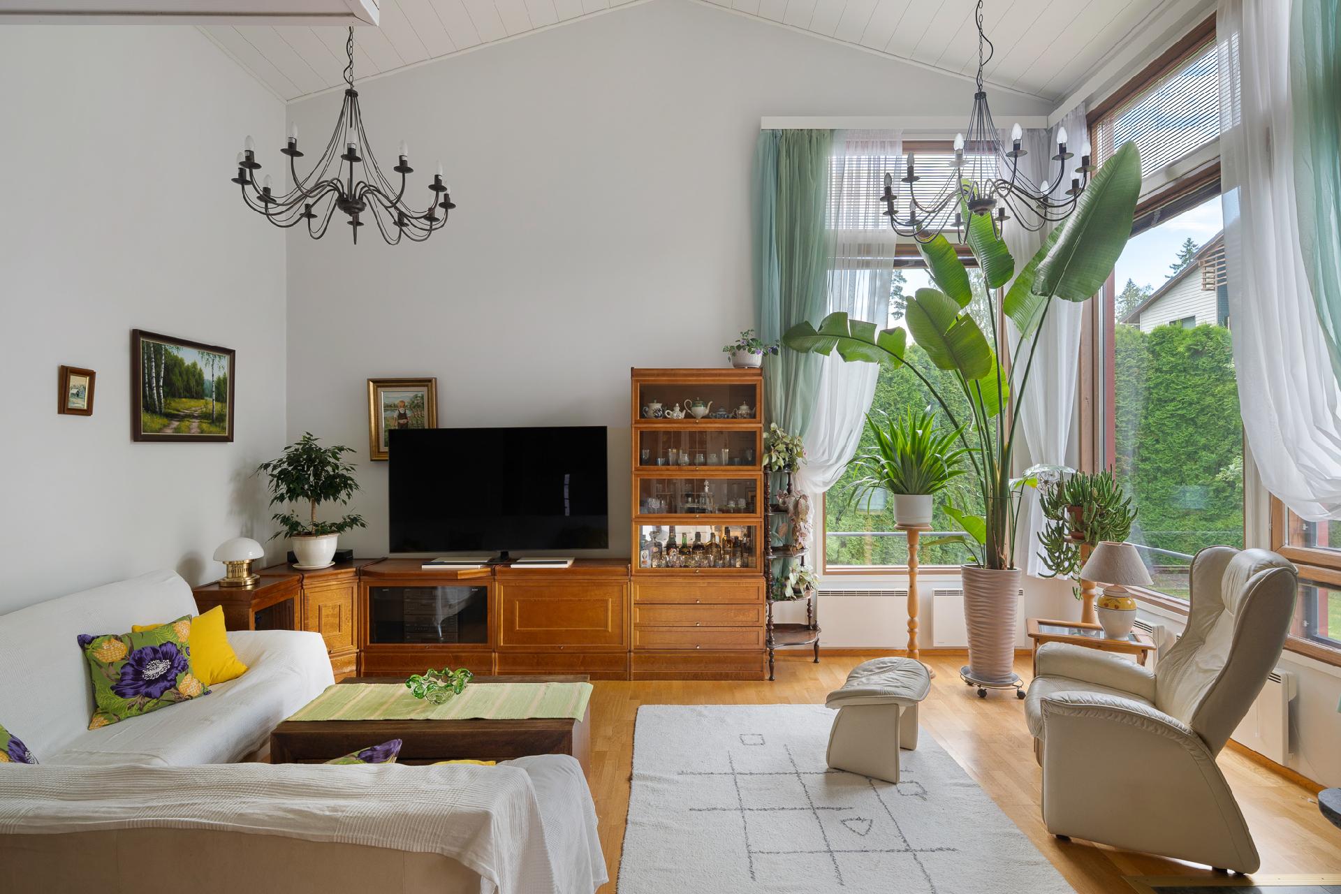 Hopearinne 18, Kuurinniitty, Espoo