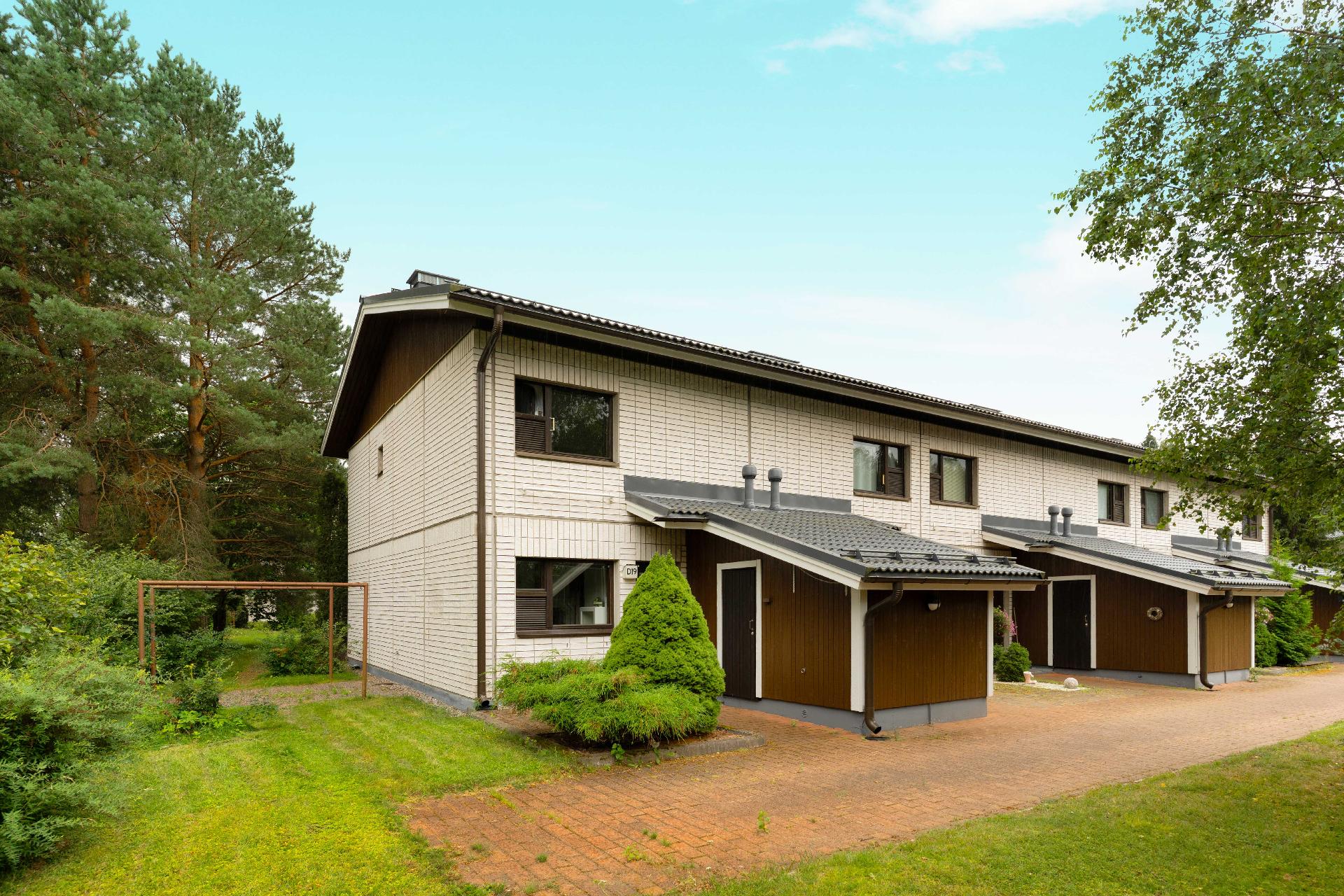 Aamutie 10, Vantaanlaakso, Vantaa