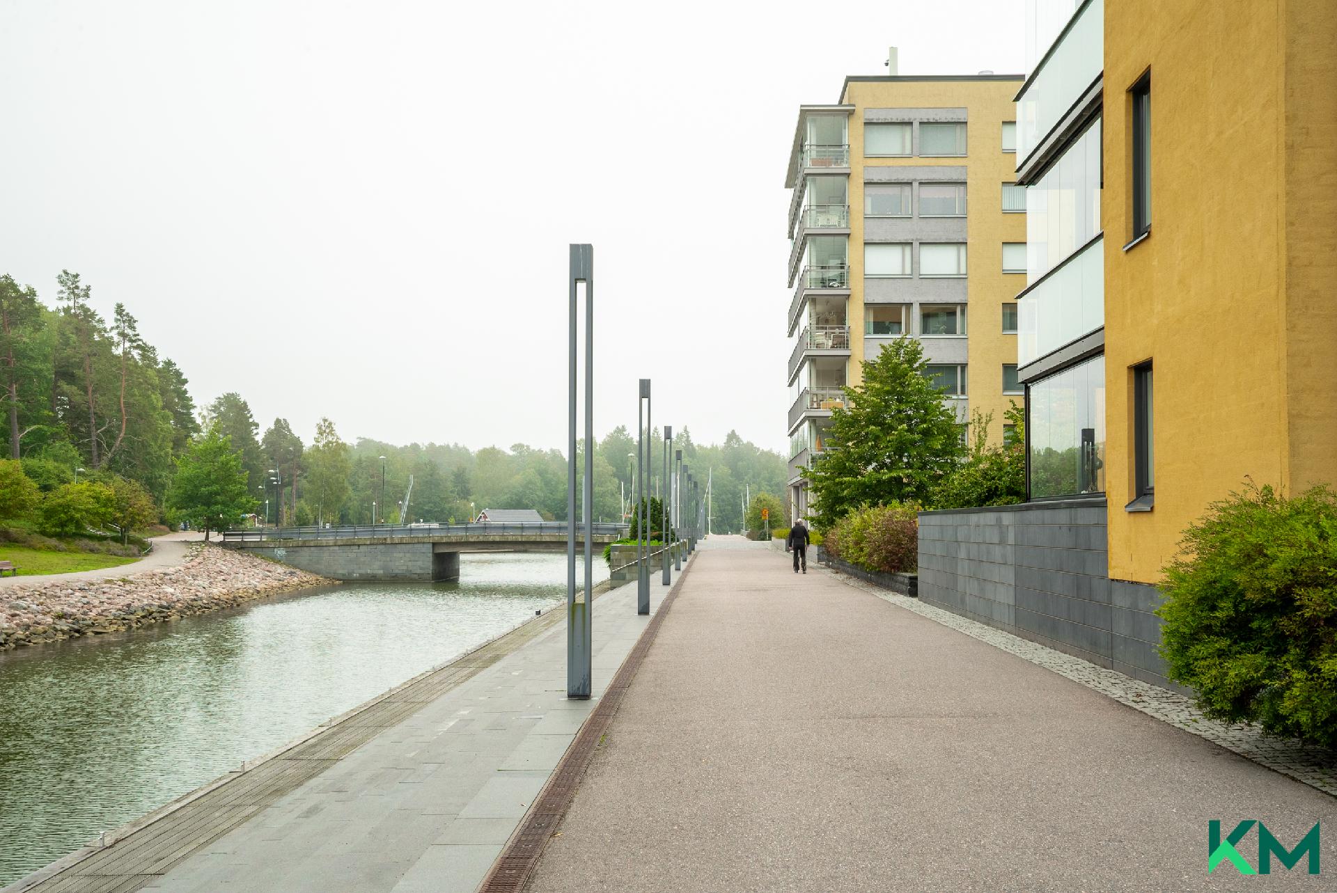 Aurinkotuulenkatu 20, Aurinkolahti, Helsinki