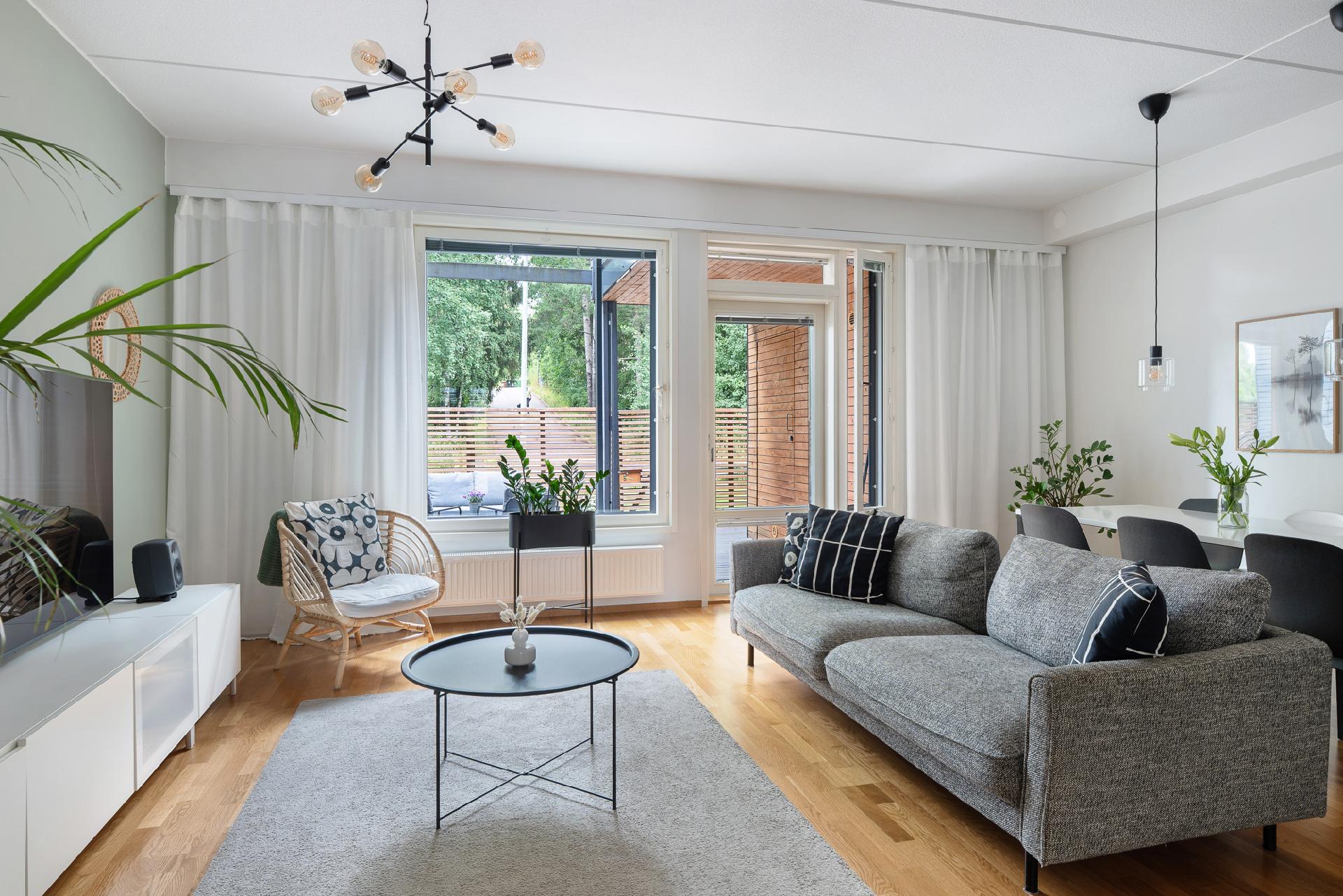 Adjutantinkatu 6, Mäkkylä, Espoo