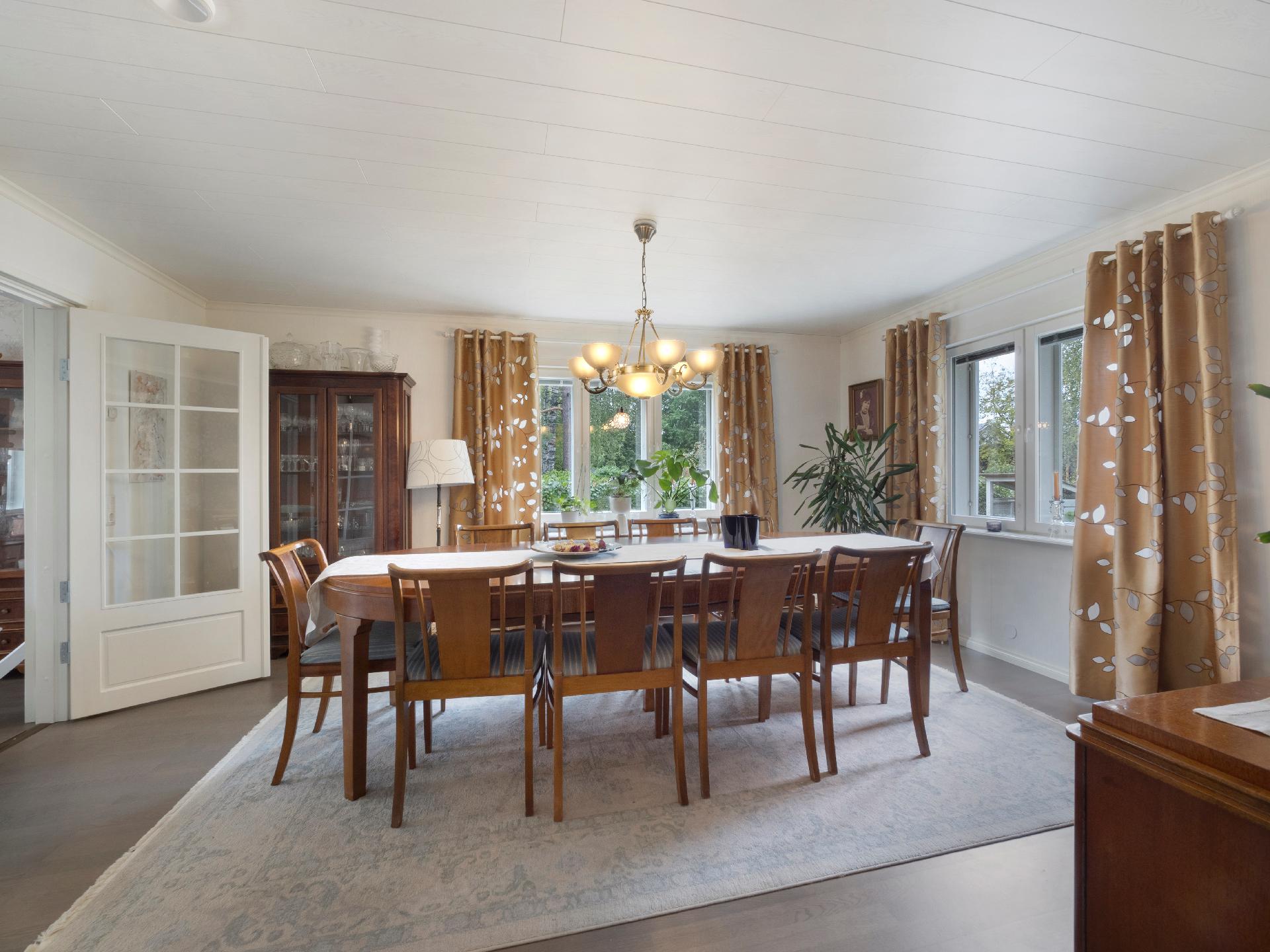 Sariolankatu 4, Karsikko, Joensuu