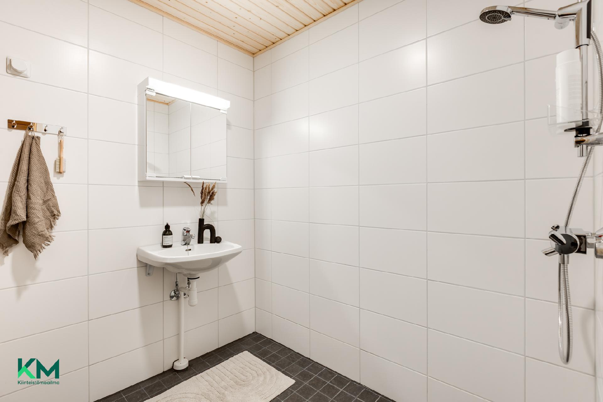 Alatalontie 9, Kuivasjärvi, Oulu