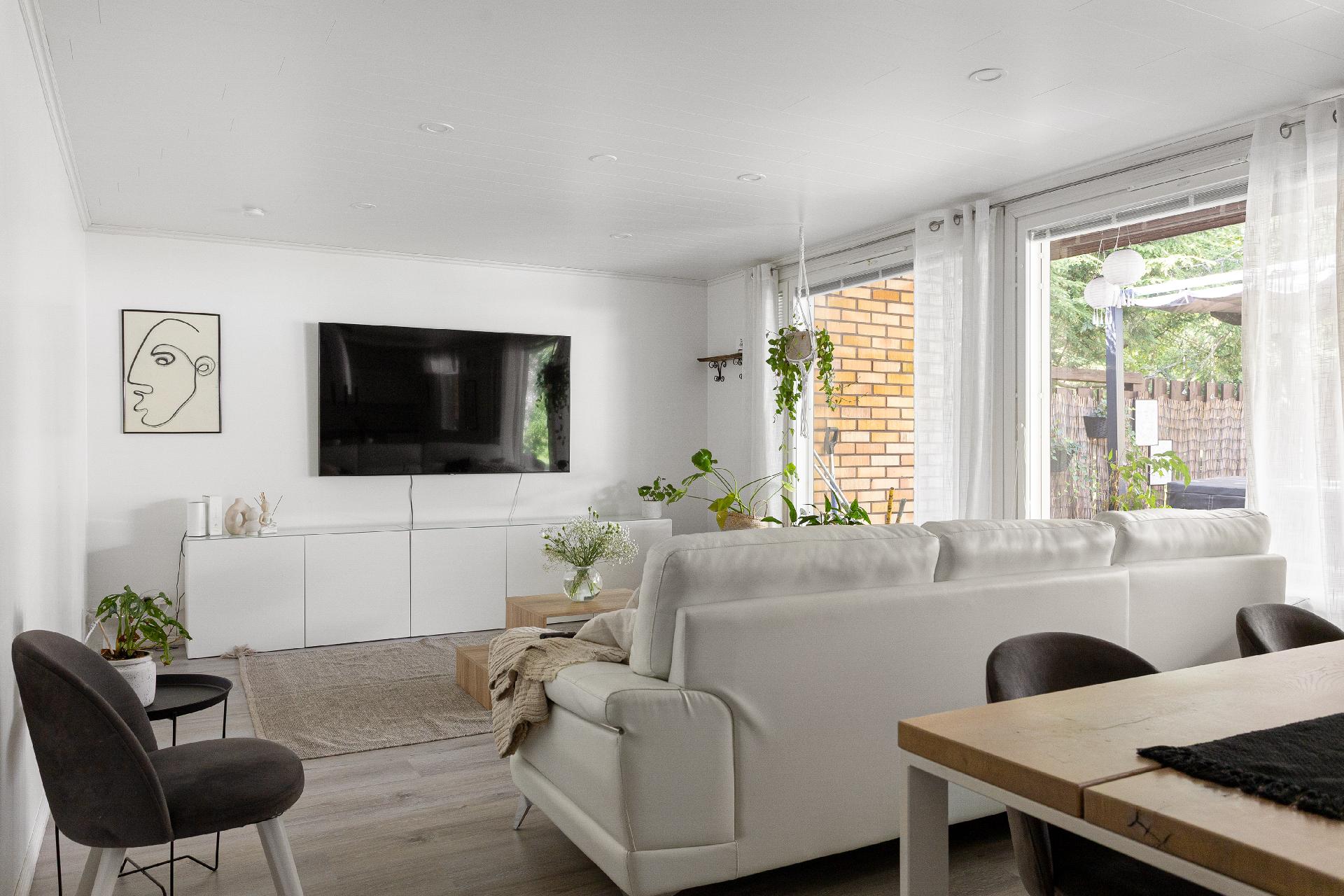 Uudenmaankatu 54, Kaunisnurmi, Kouvola