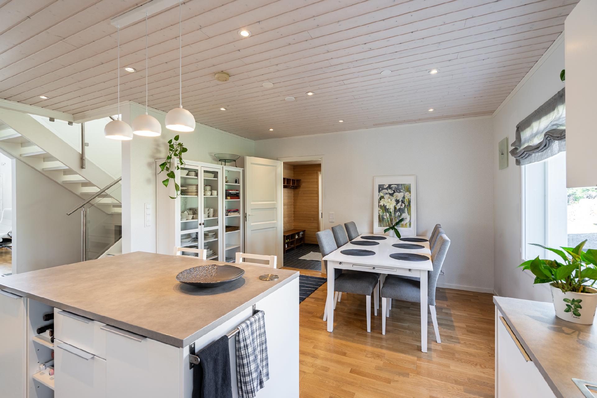 Keittiö / ruokailutila