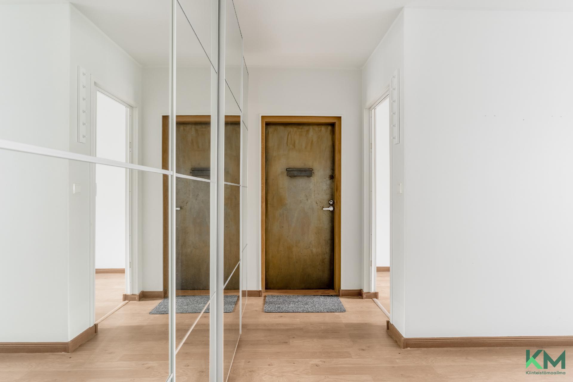 Toinen Linja 9, Hakaniemi, Helsinki