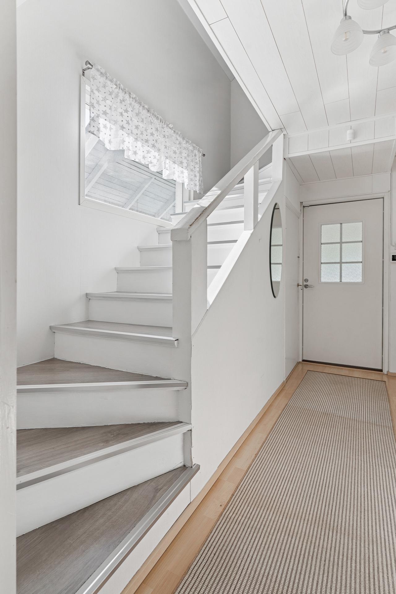 Pääskytie 3, Vallinoja, Vantaa