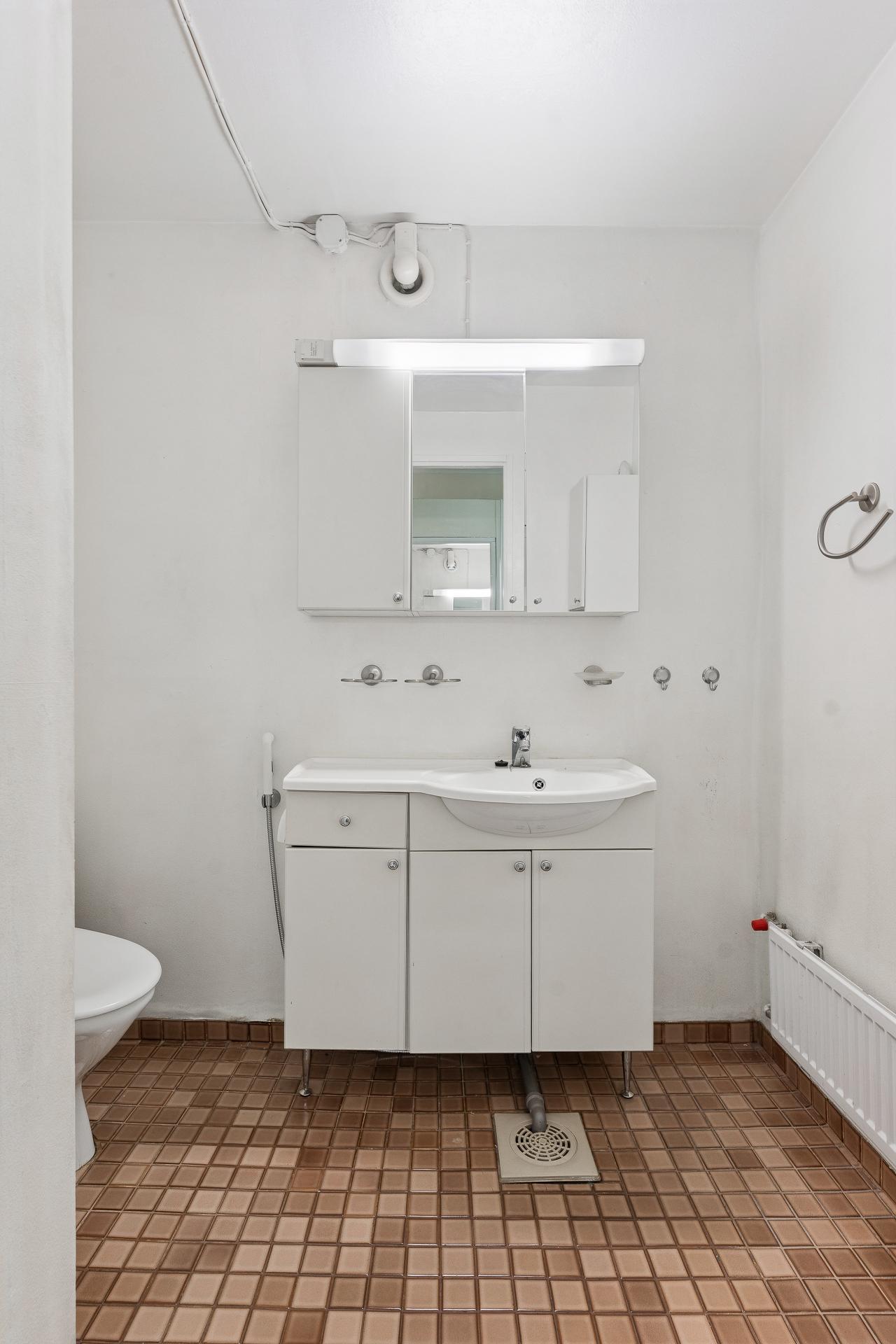 Pääskytie 3, Vallinoja, Vantaa