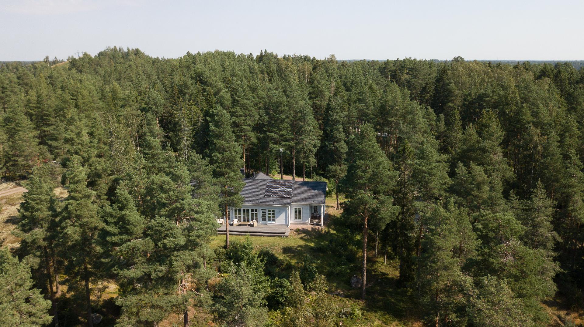 Hiekkaharjuntie 80, Eestinkylä, Kirkkonummi