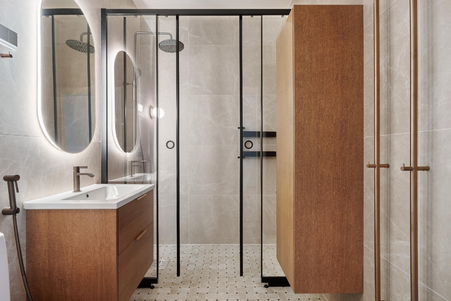 Luotsikatu 4, Katajanokka, Helsinki