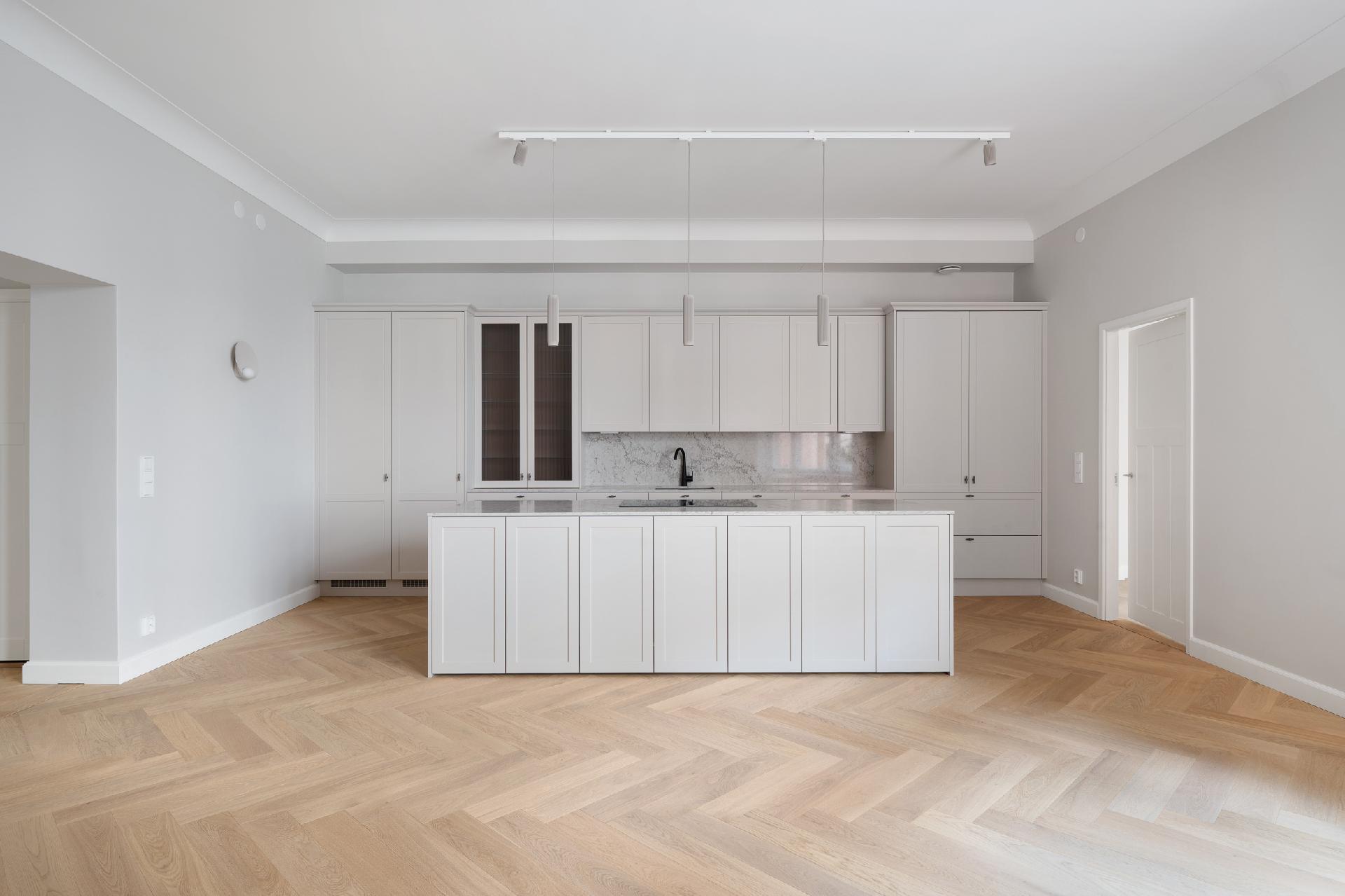 Luotsikatu 4, Katajanokka, Helsinki