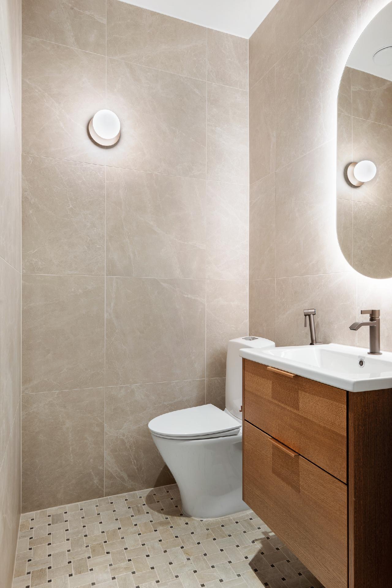 Luotsikatu 4, Katajanokka, Helsinki