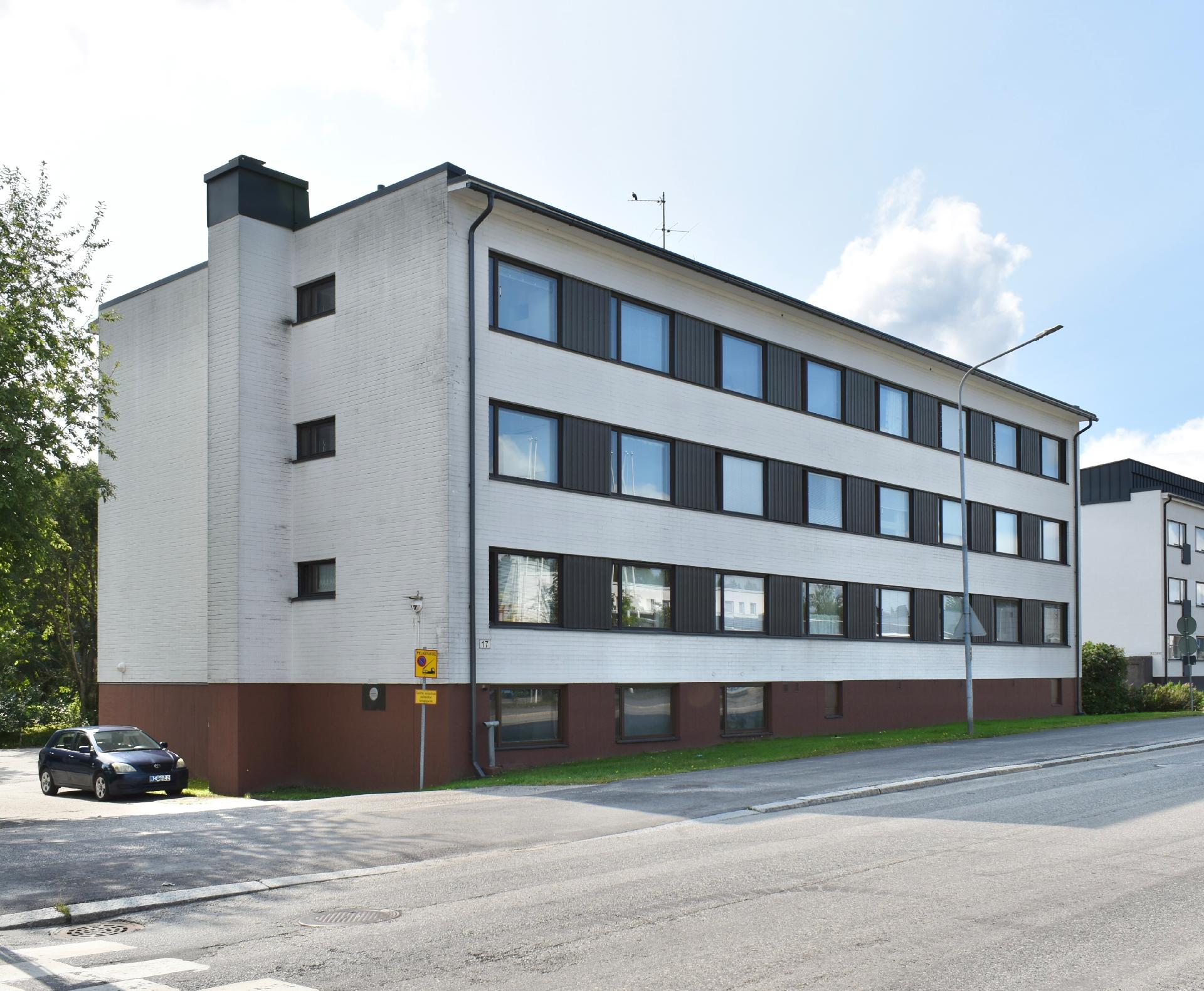 Kasarminkatu 17, Lehtikangas, Kajaani