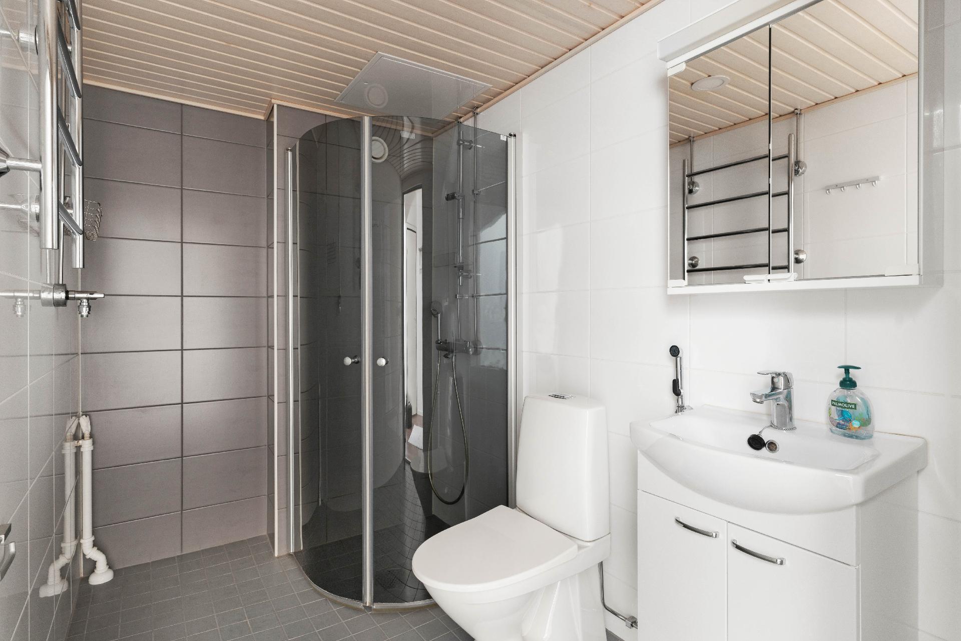 Mantelikuja 6, Pähkinärinne, Vantaa