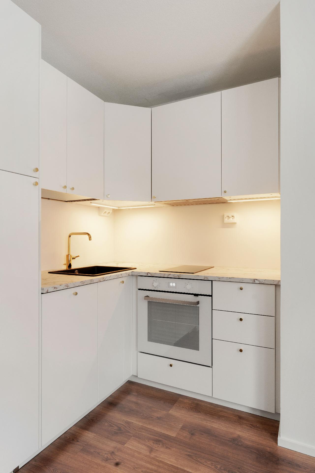 Mantelikuja 6, Pähkinärinne, Vantaa