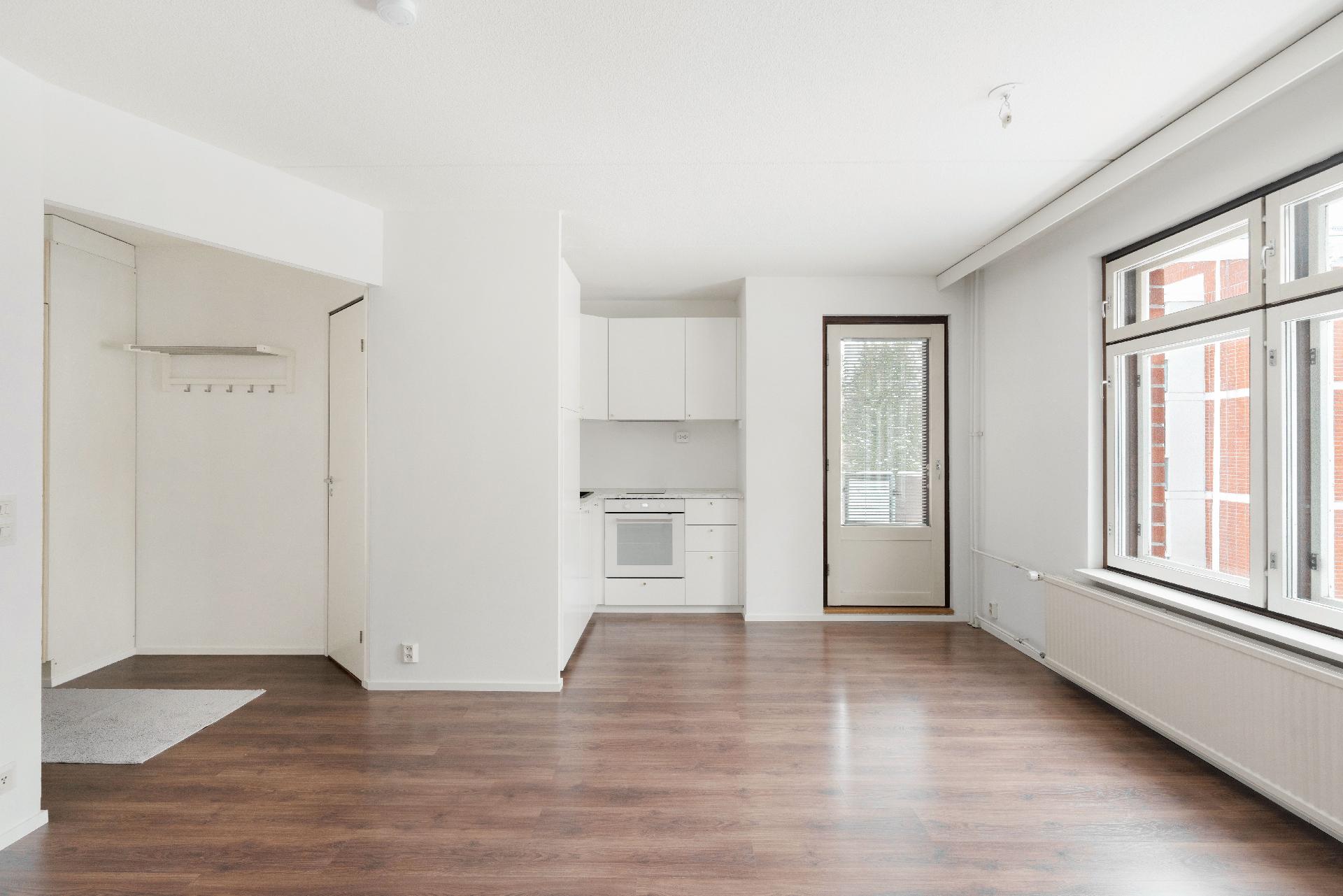 Mantelikuja 6, Pähkinärinne, Vantaa