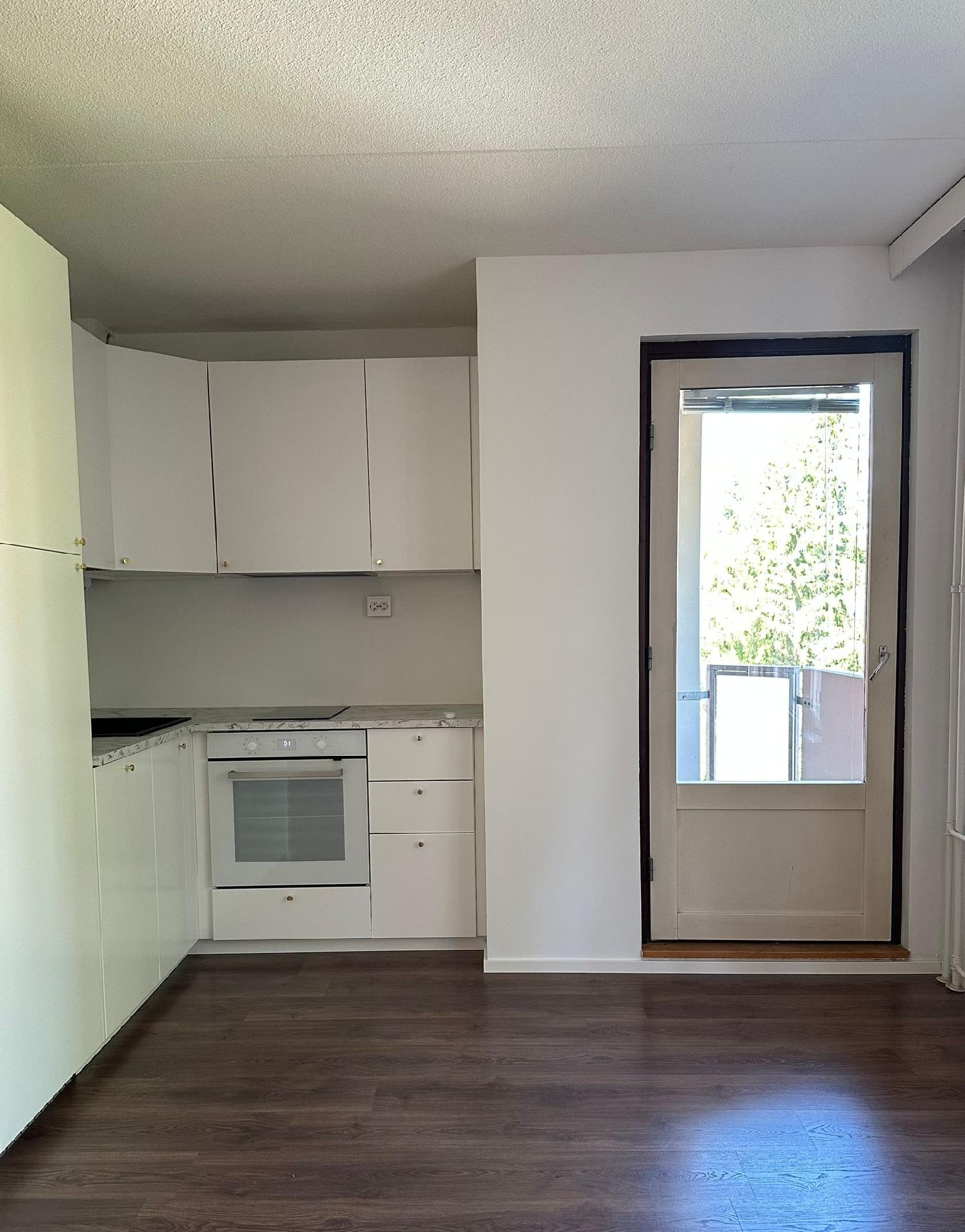 Mantelikuja 6, Pähkinärinne, Vantaa