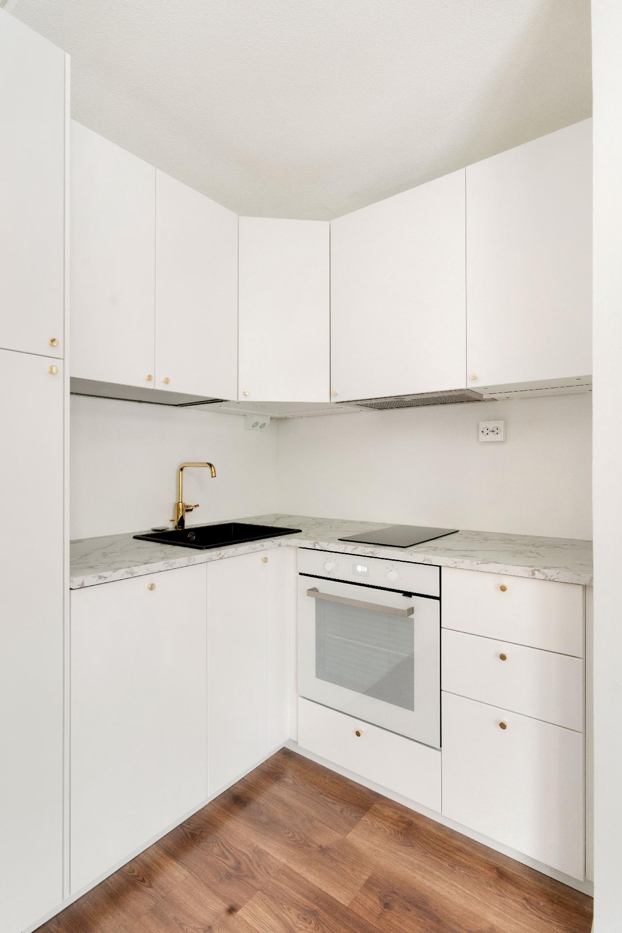 Mantelikuja 6, Pähkinärinne, Vantaa