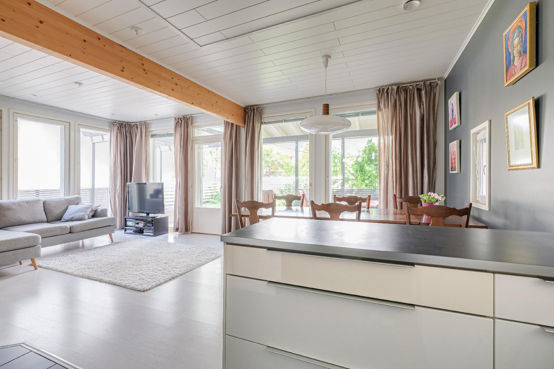 Böstaksentie 12, Suutarila, Helsinki