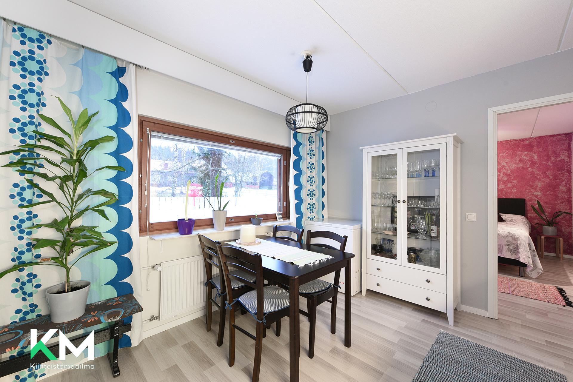 Vasamakatu 7, Asemantausta, Lahti