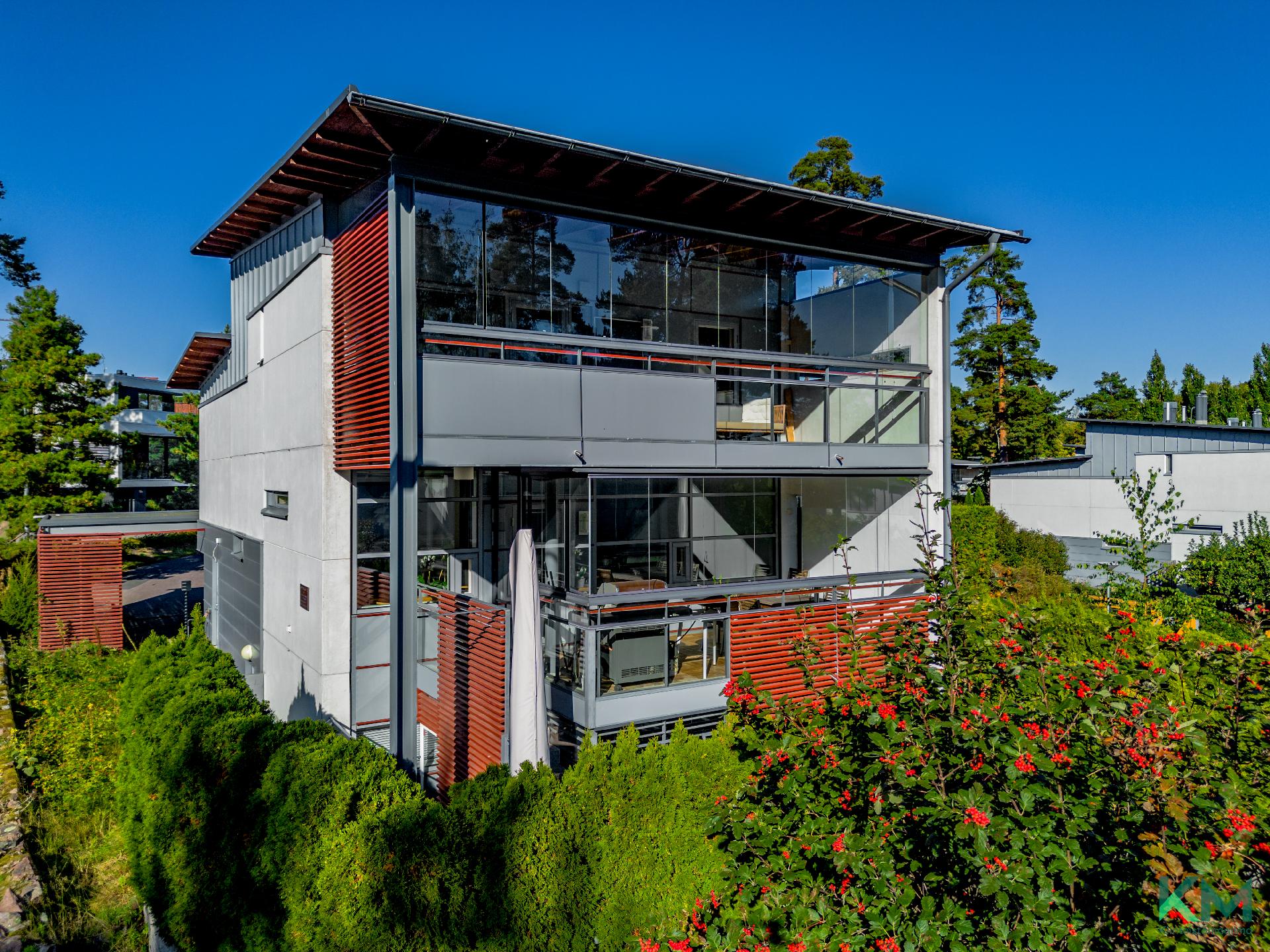 Villa Iris