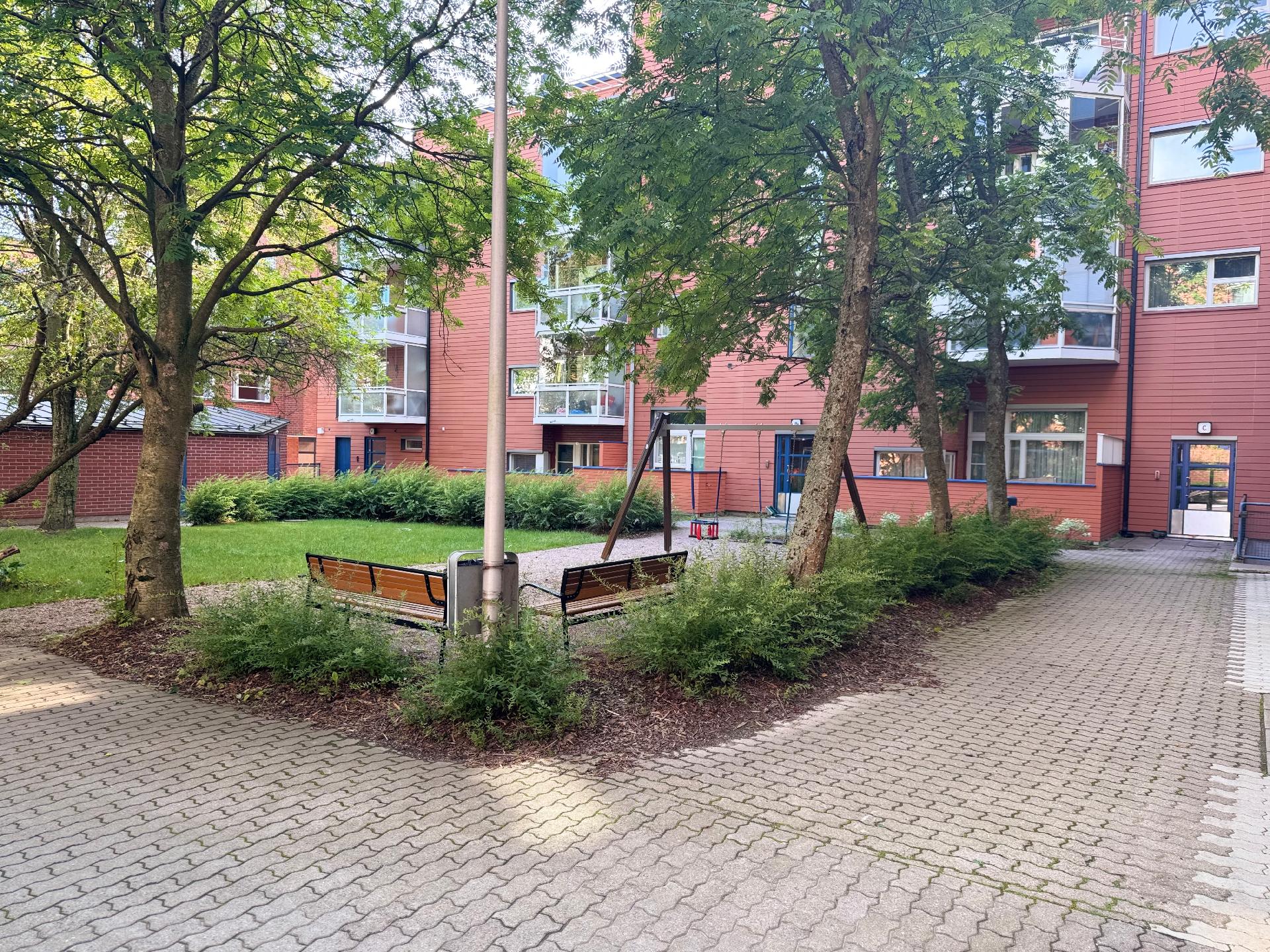 Taloyhtiön sisäpiha