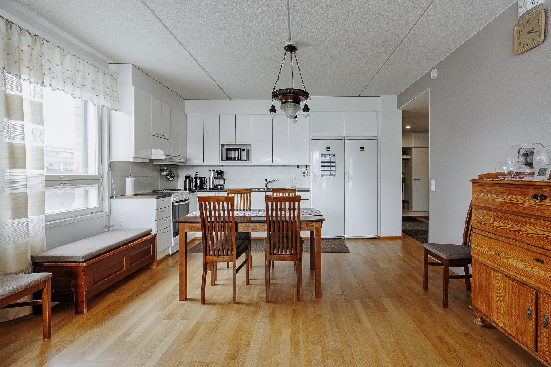 Keskuspuistikko 12, Keskusta, Kurikka