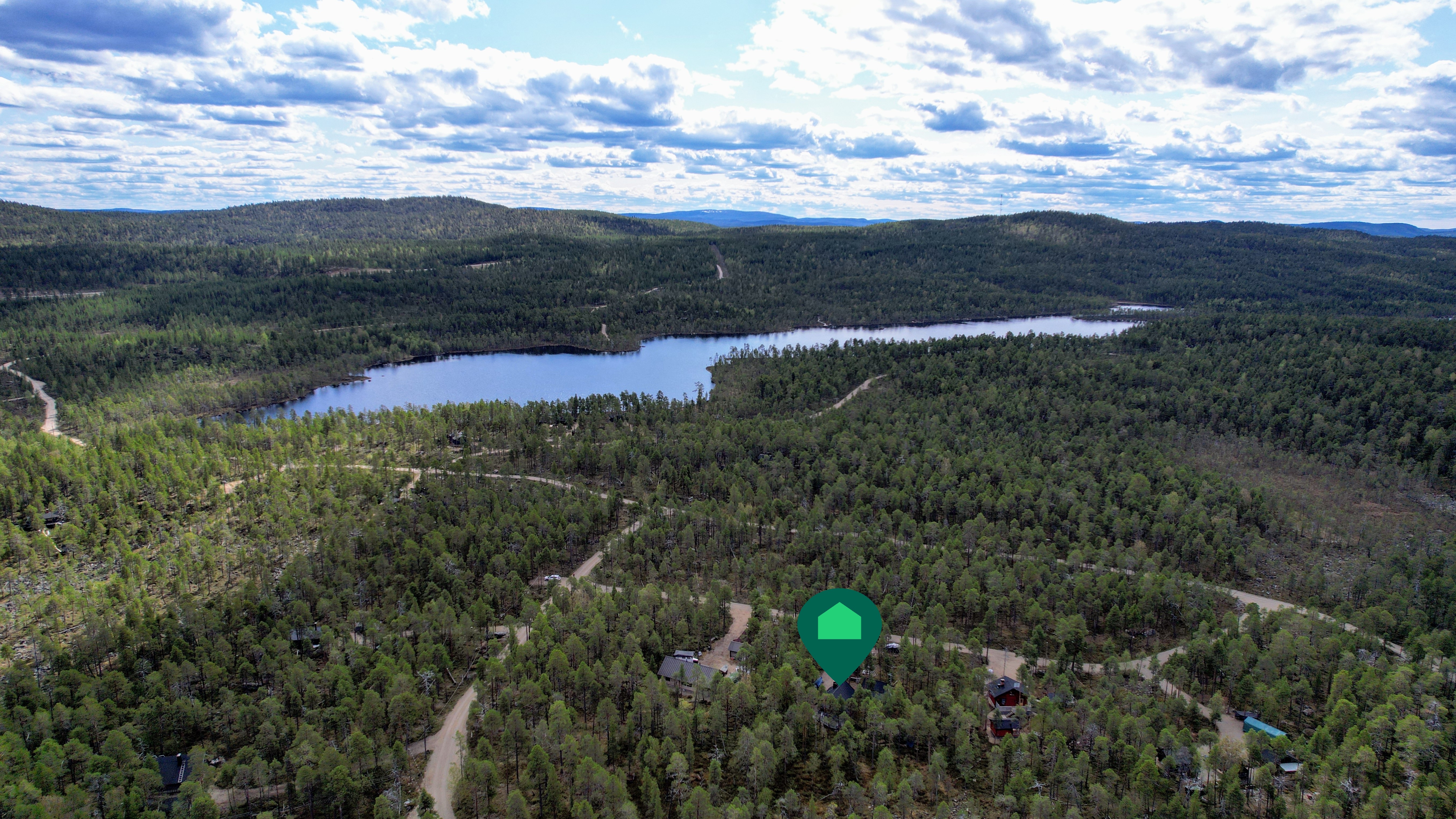 Taustalla Sarvikappalejärvi