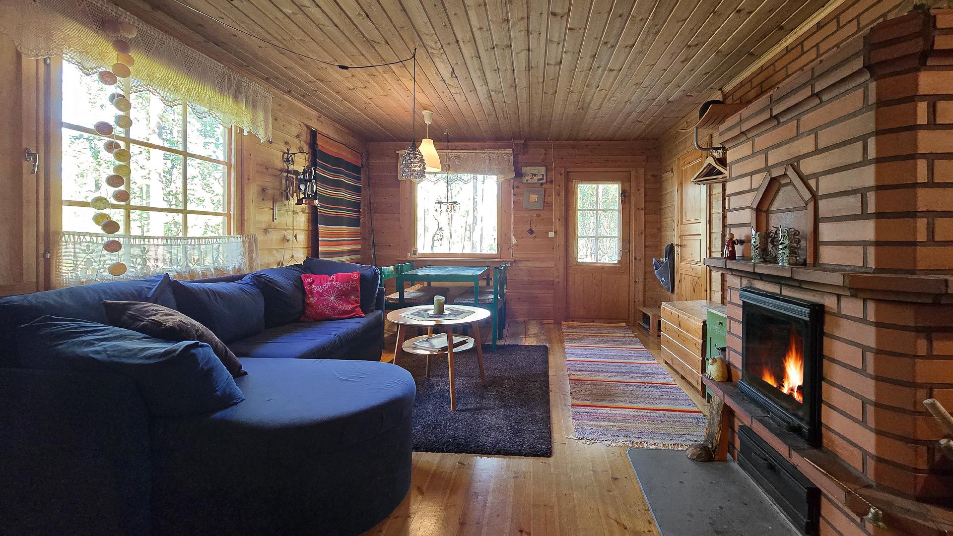 Näkymät sisäänkäynnin suuntaan