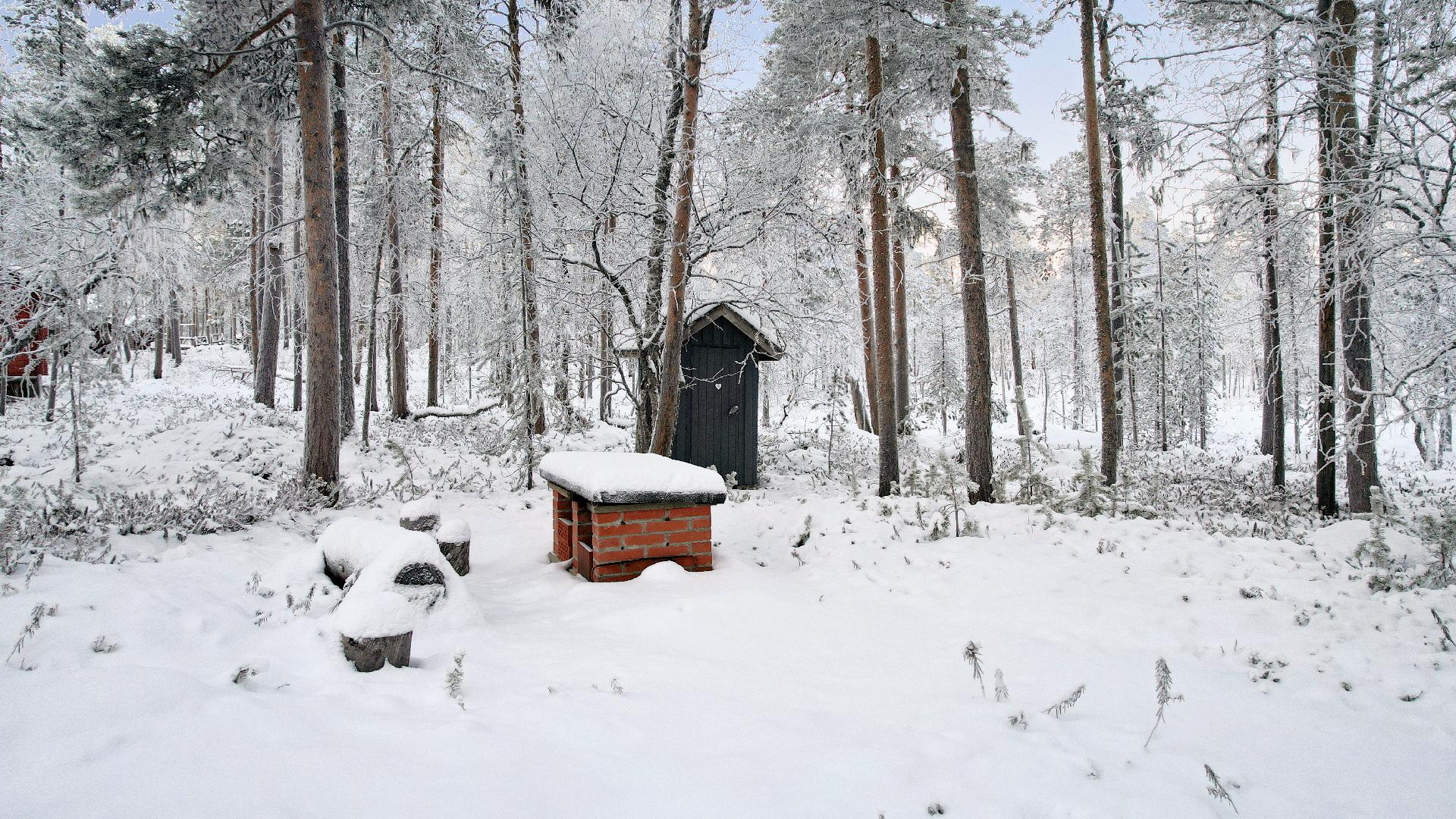 Tulistelupaikka ja ulkohuussi