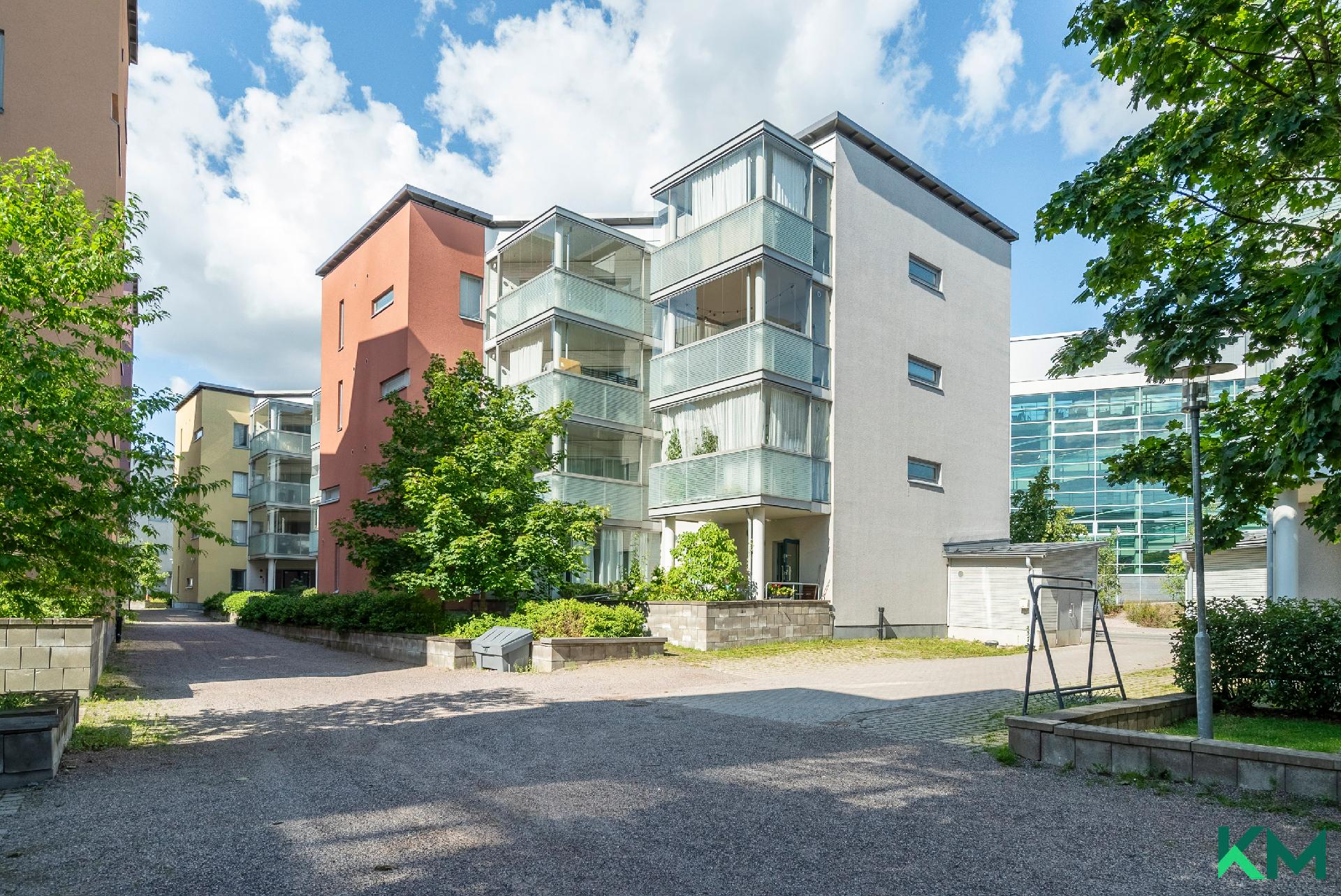 Julkisivu sisäpihalta