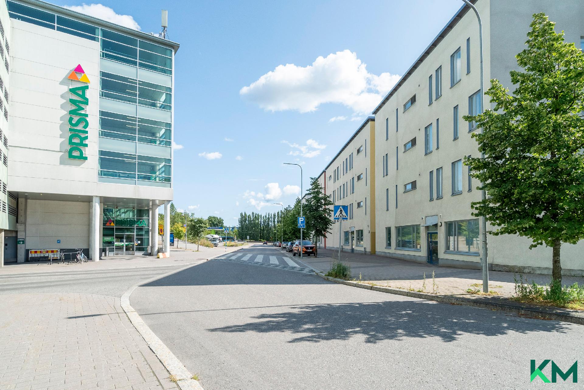 Viikin kauppakeskus ja sen palvelut ovat lähellä