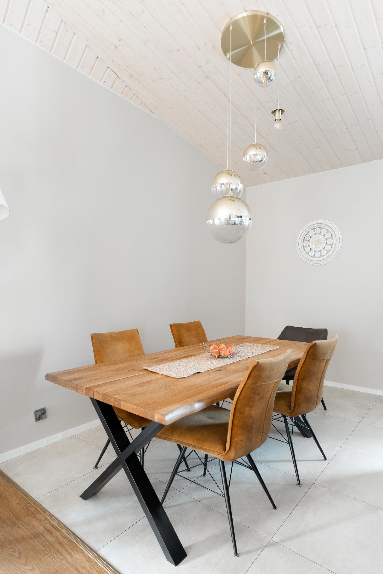 Kauppakumppanintie 11, Kauklahti, Espoo