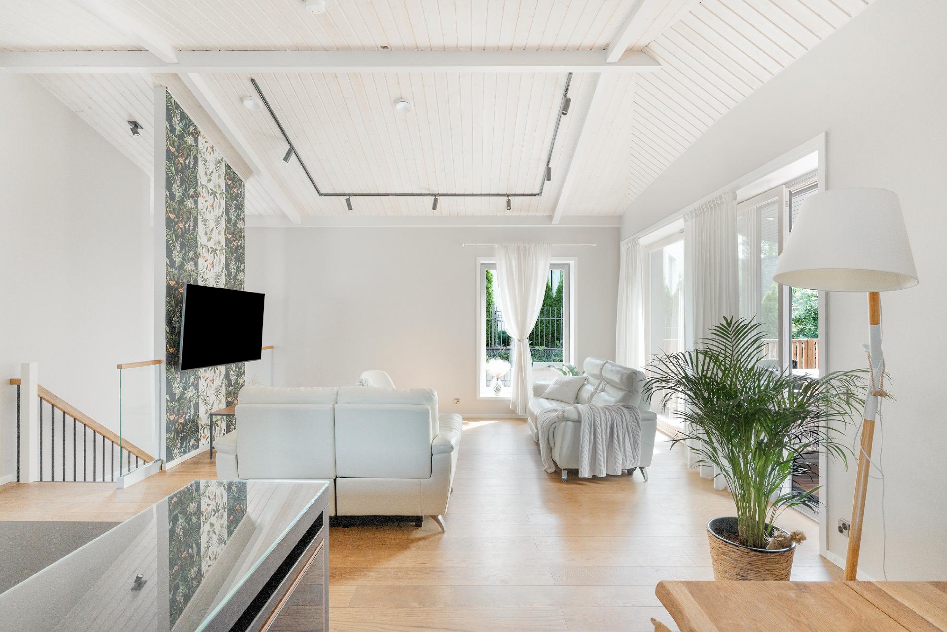 Kauppakumppanintie 11, Kauklahti, Espoo