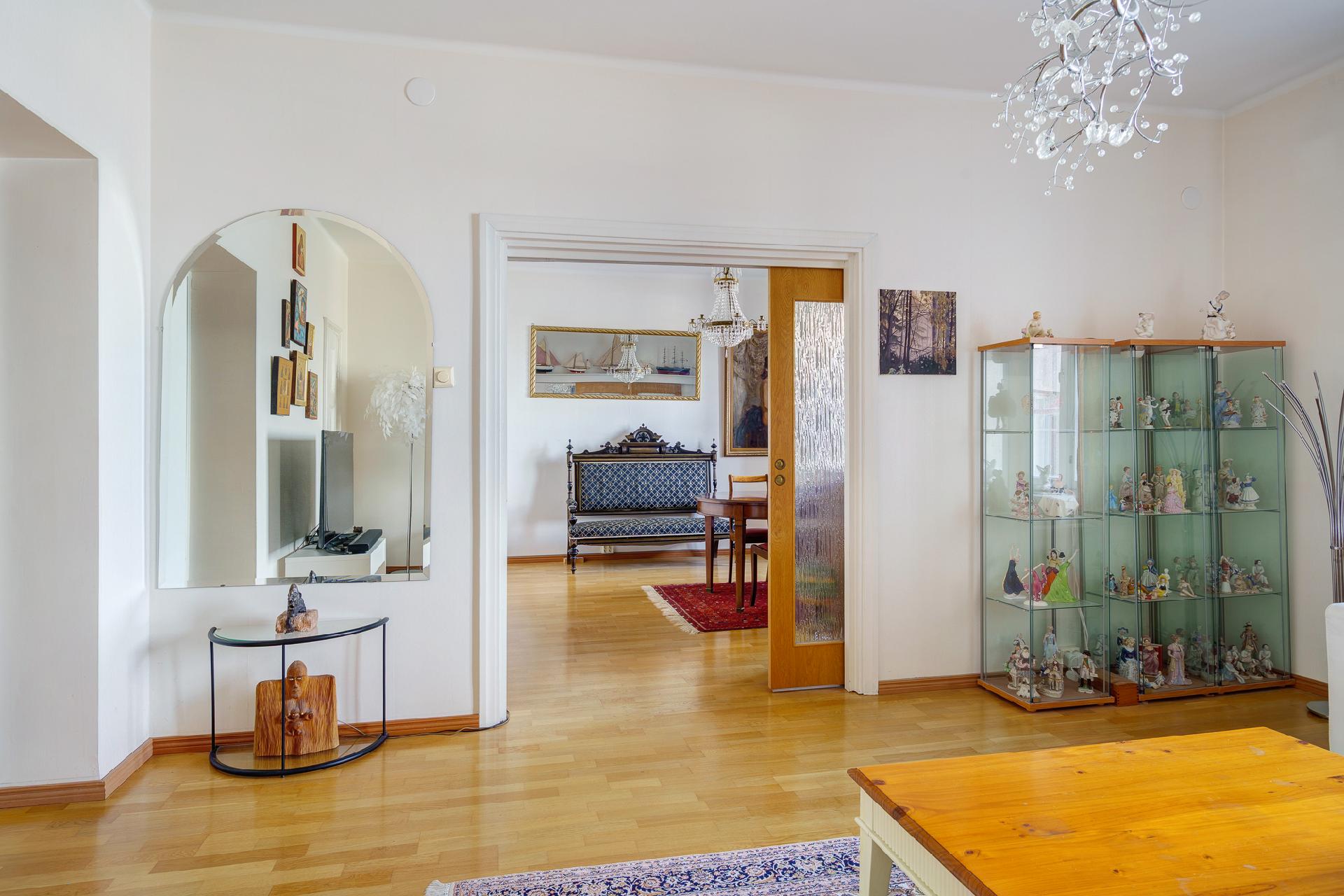 Pormestarinrinne 6, Katajanokka, Helsinki