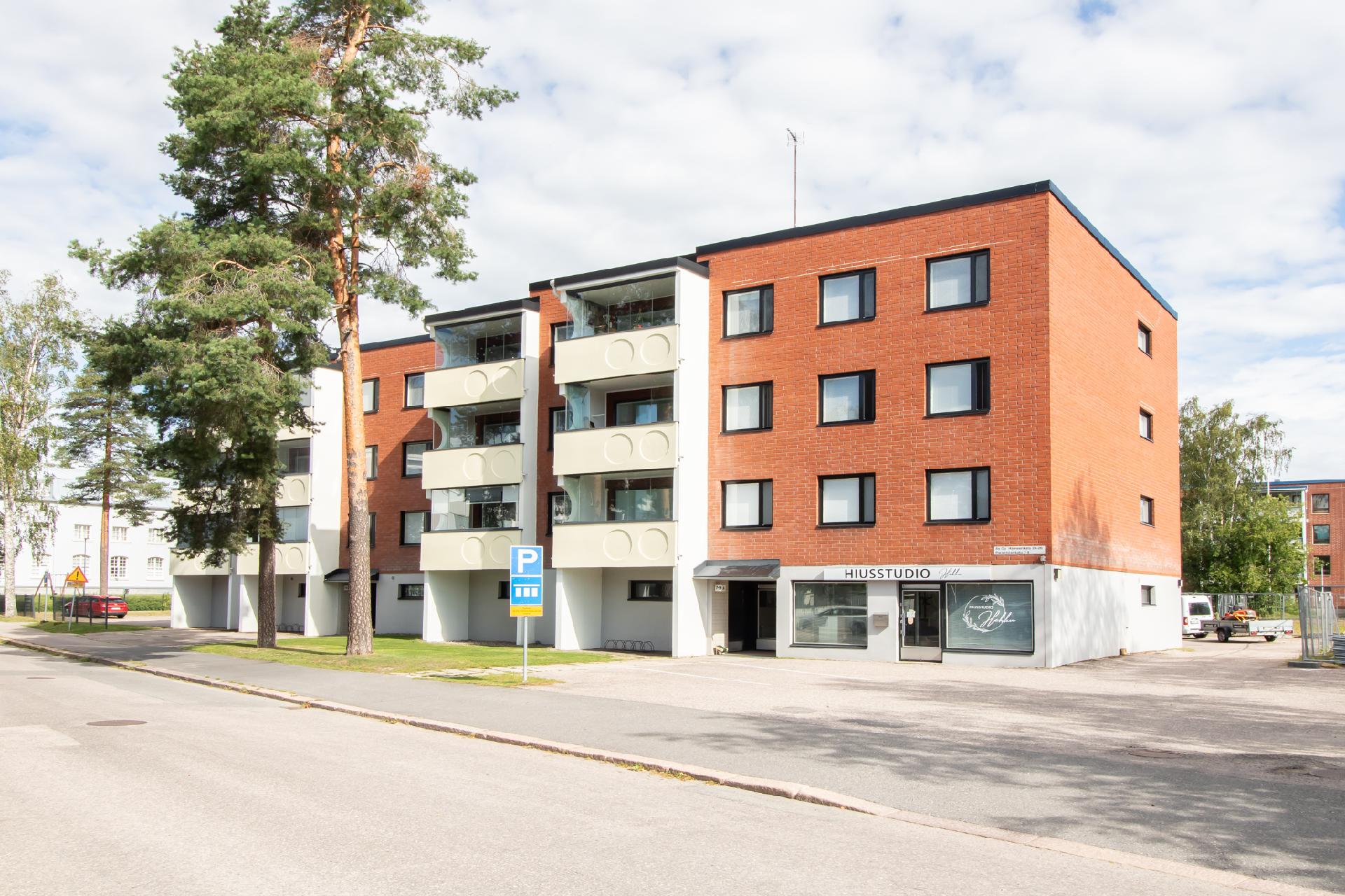 julkisivu