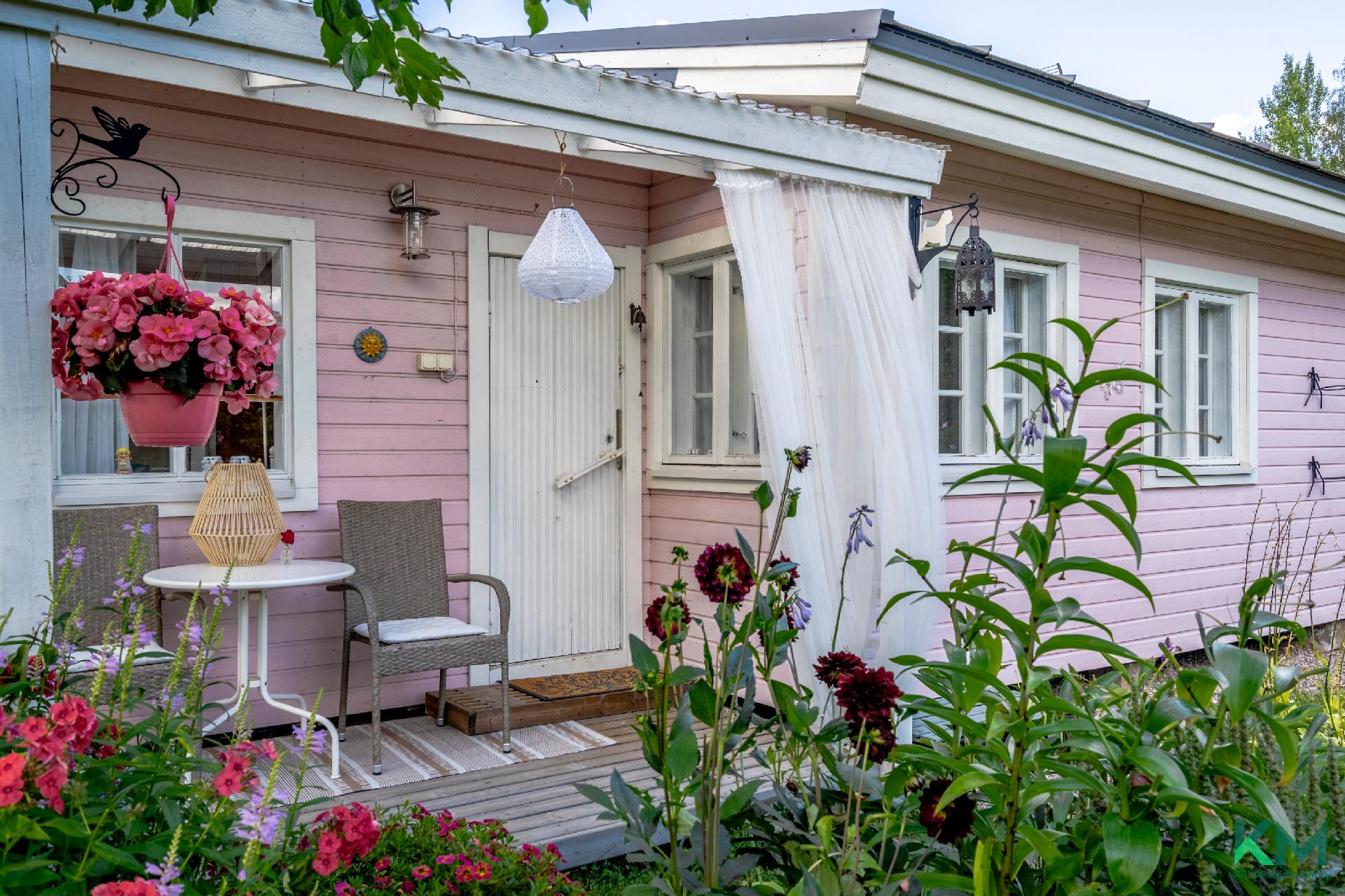 Oulunkylän Siirtolapuutarha, Myllypellontie 6, Akileijapolku 181, Oulunkylä, Helsinki