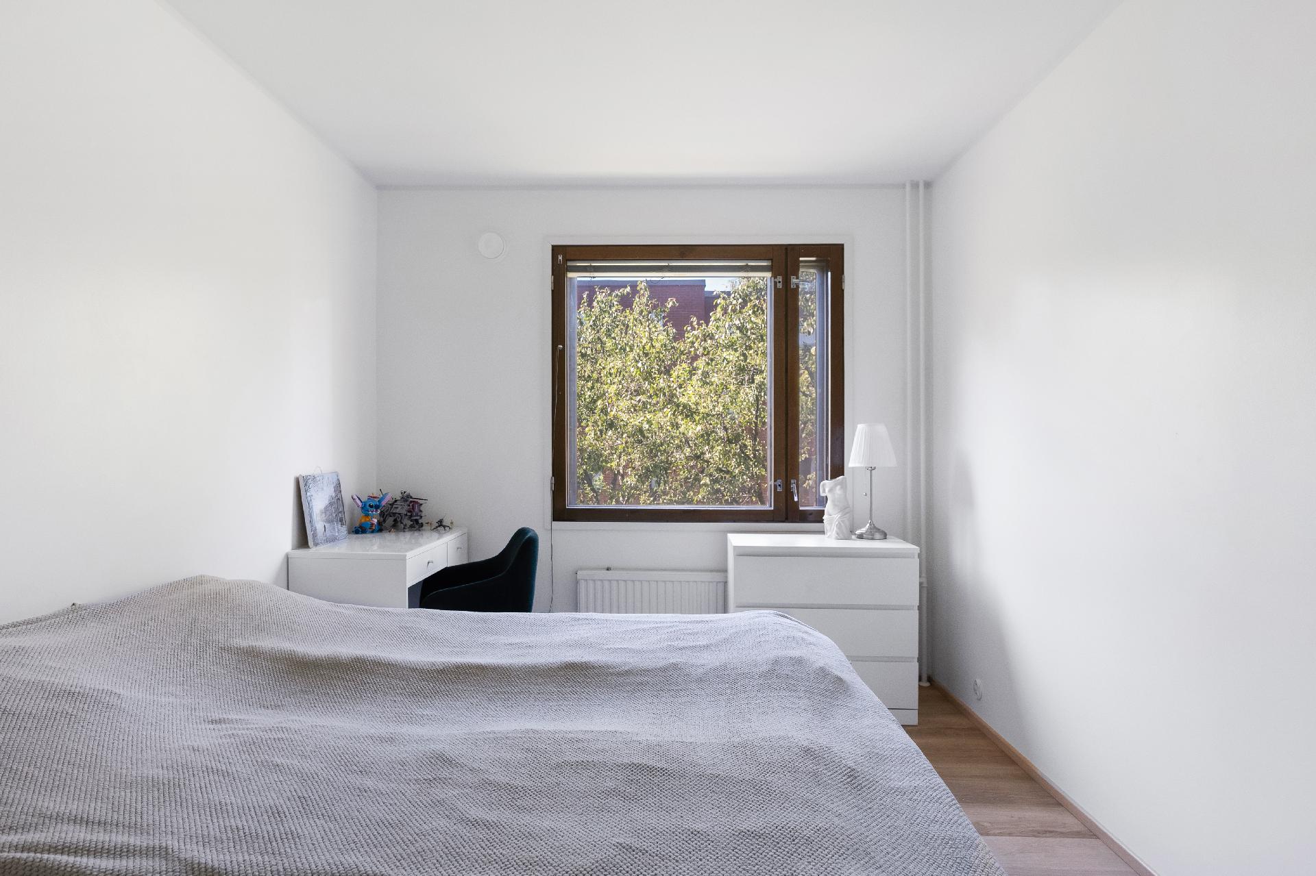 Rajametsäntie 34, Maunula, Helsinki