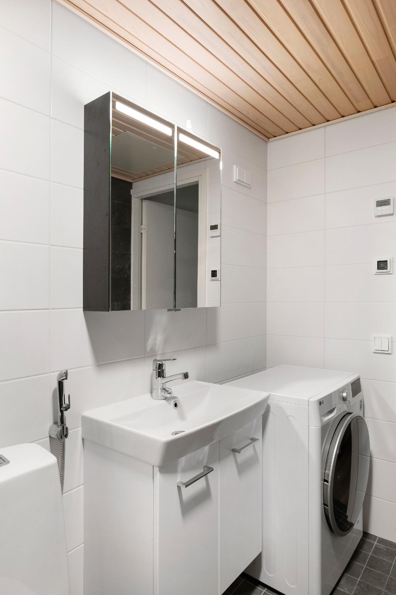 Rajametsäntie 34, Maunula, Helsinki