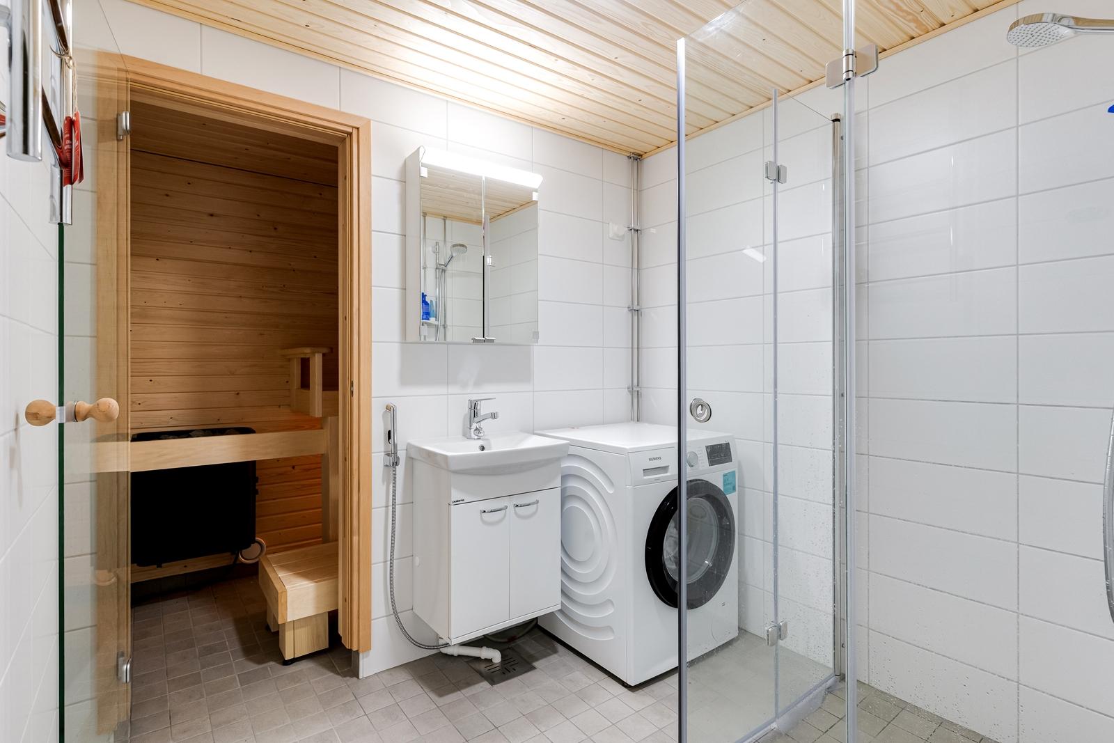 Suvikuja 2, Malmi, Helsinki