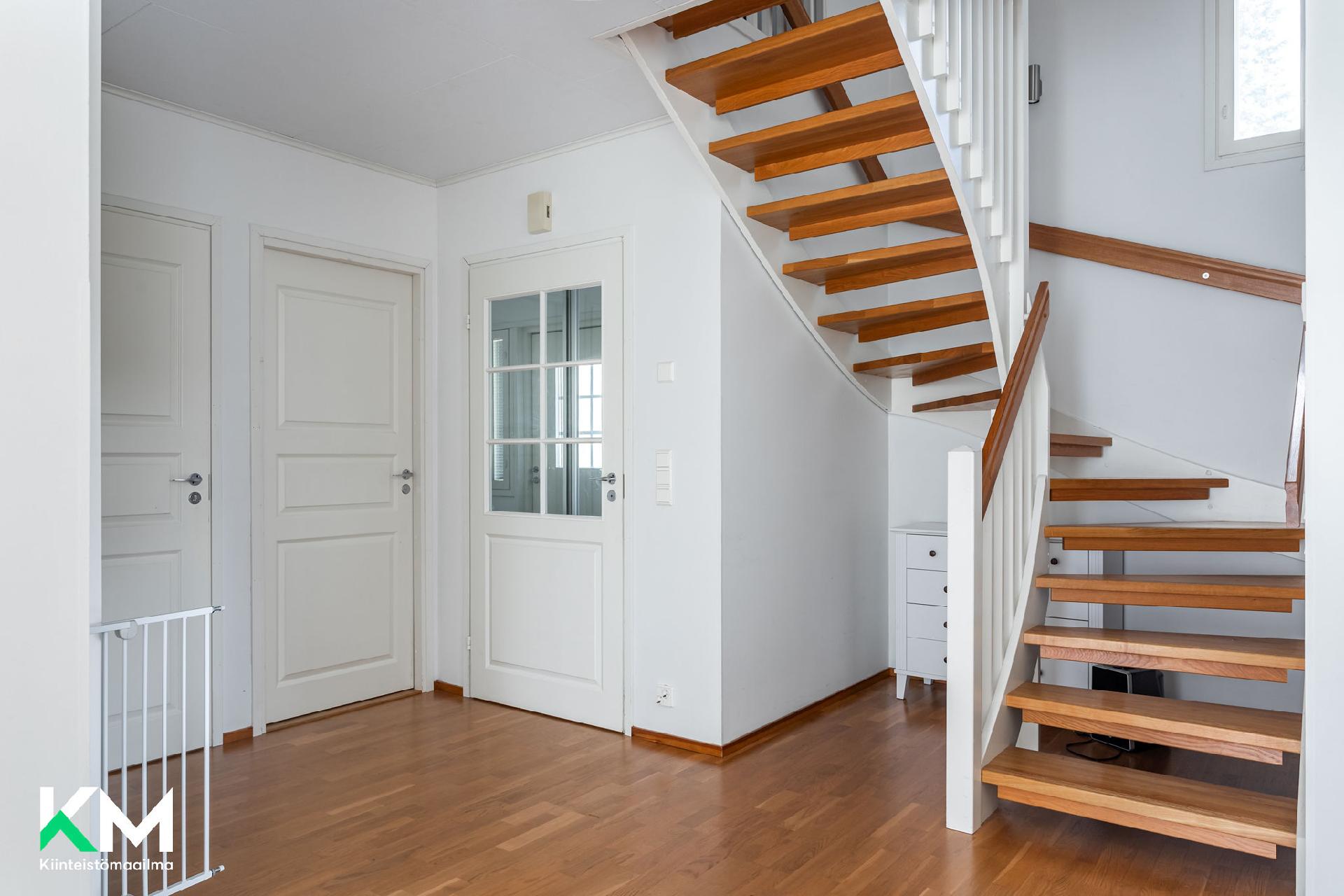 Mäntsäläntie 32, Laune, Lahti