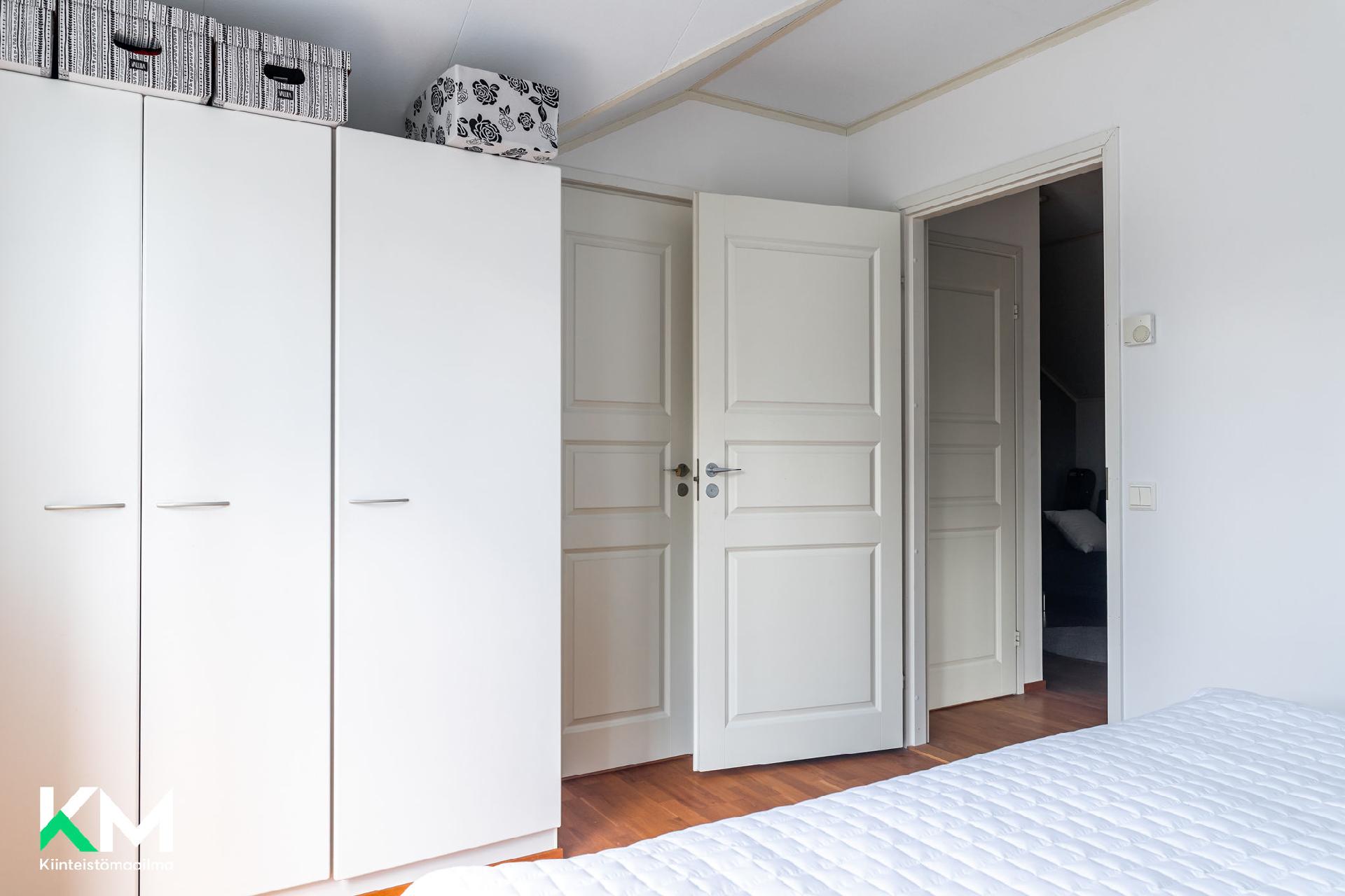 Mäntsäläntie 32, Laune, Lahti